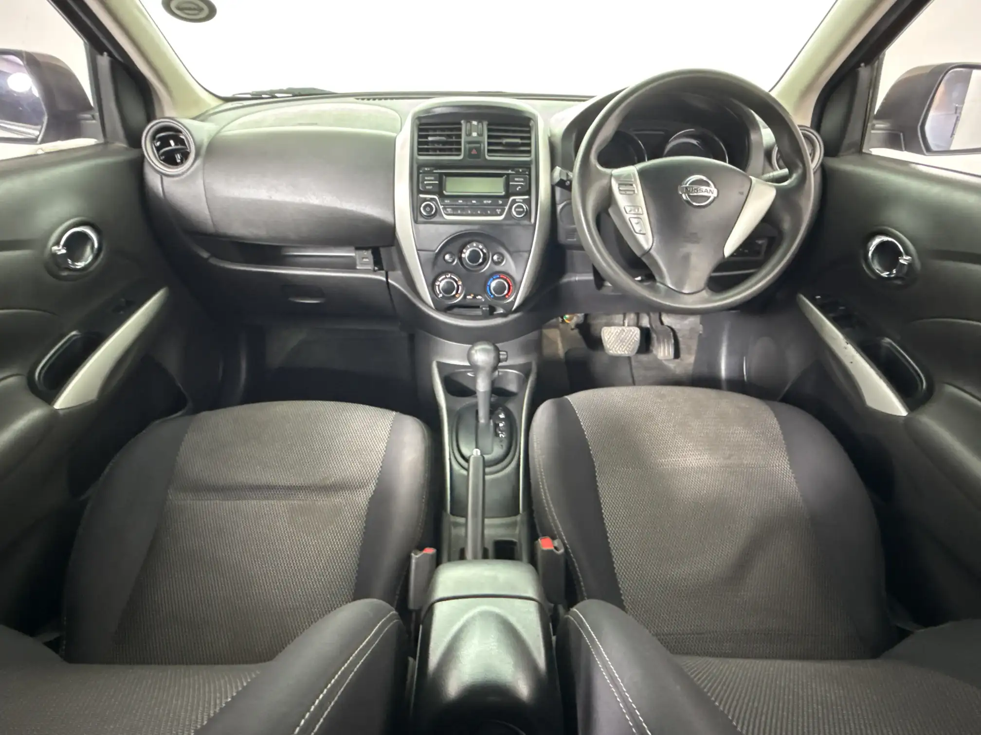Nissan Almera