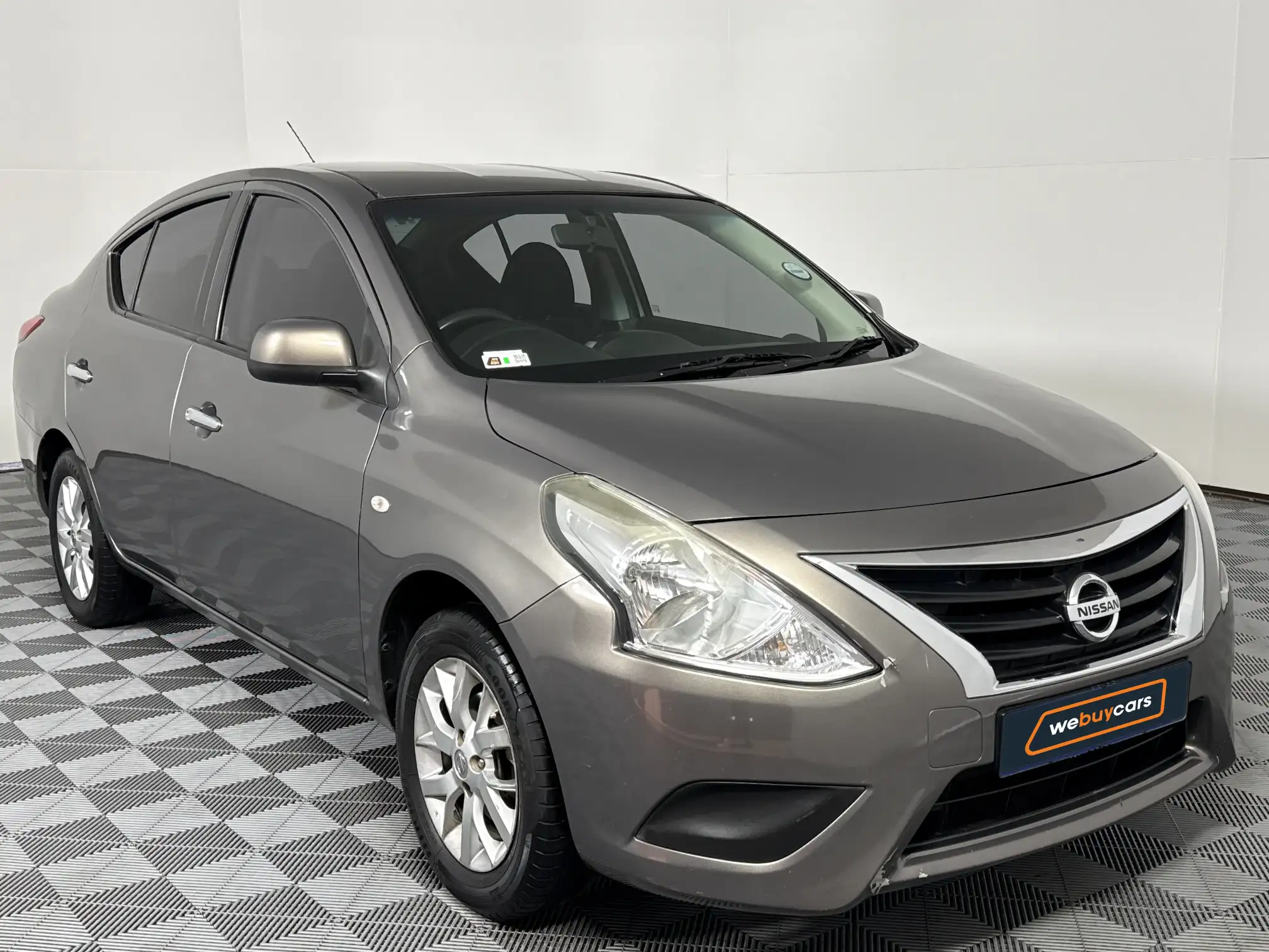 Nissan Almera