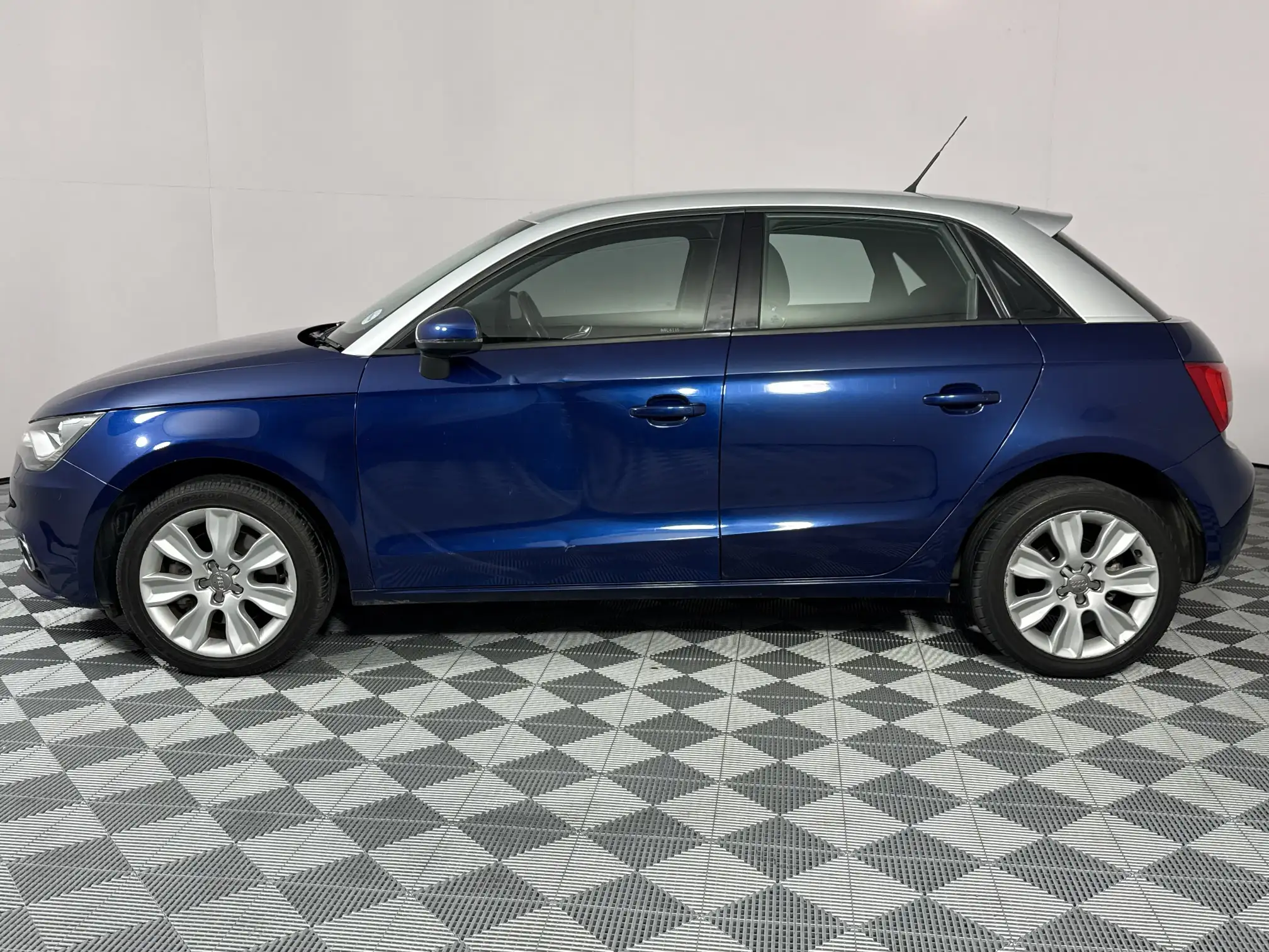 Audi A1