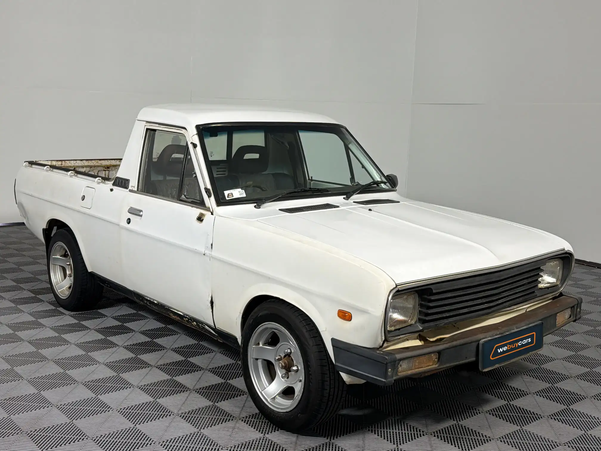 Nissan 1400