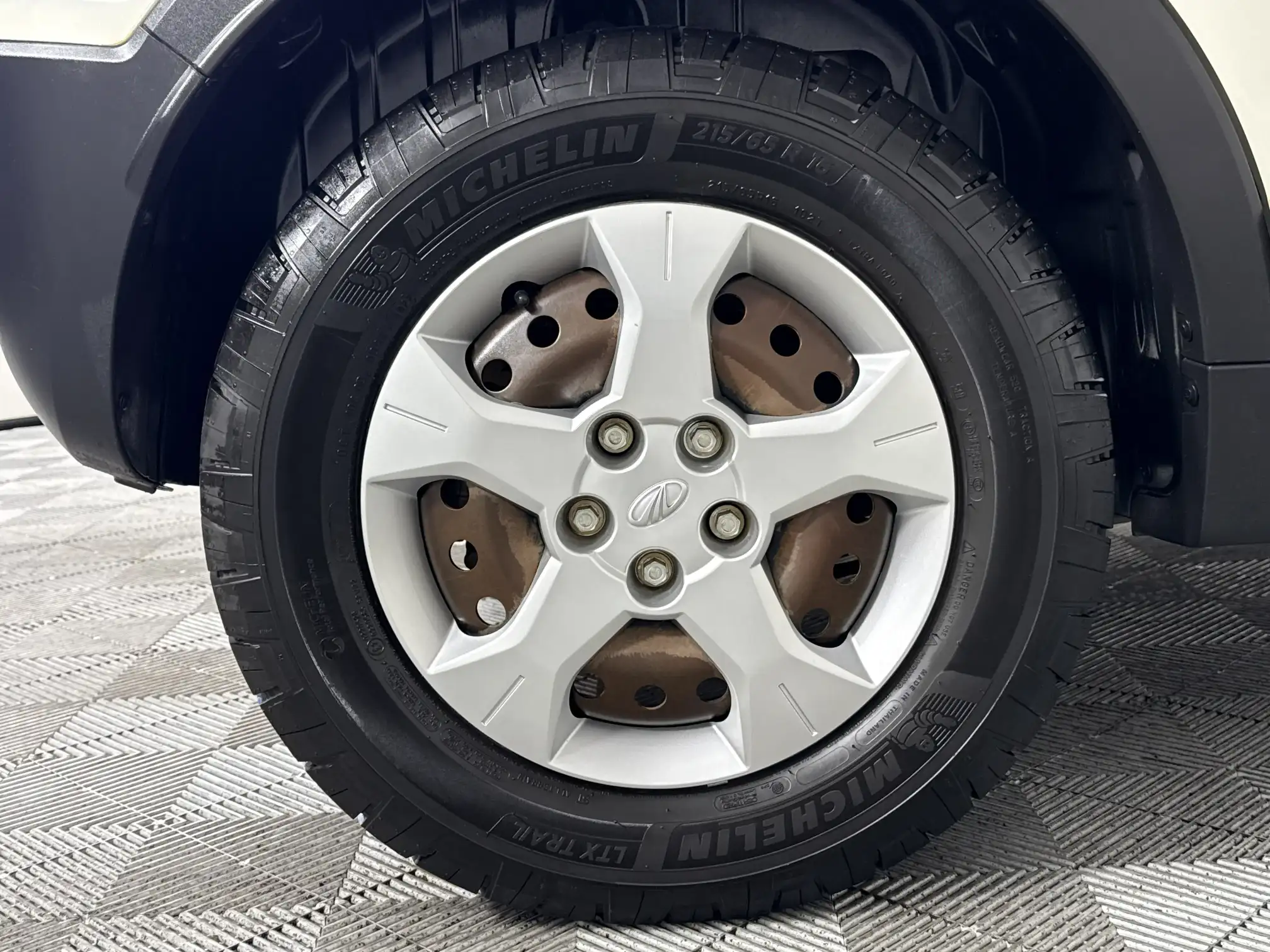 Mahindra Xuv300