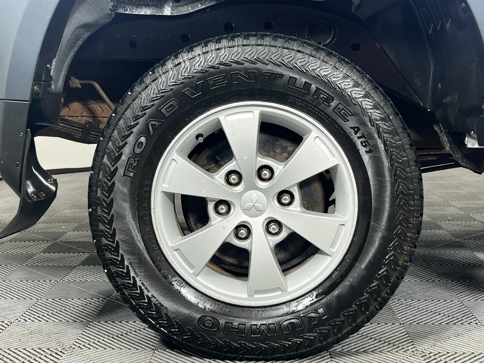 Mitsubishi Triton