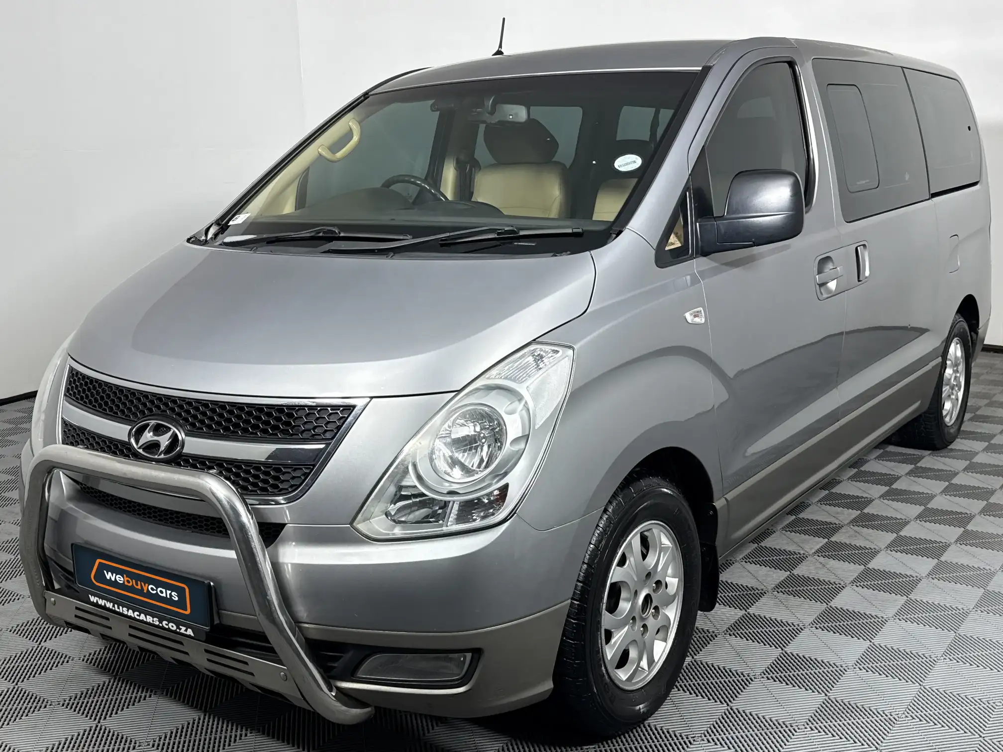 2013 Hyundai H-1
