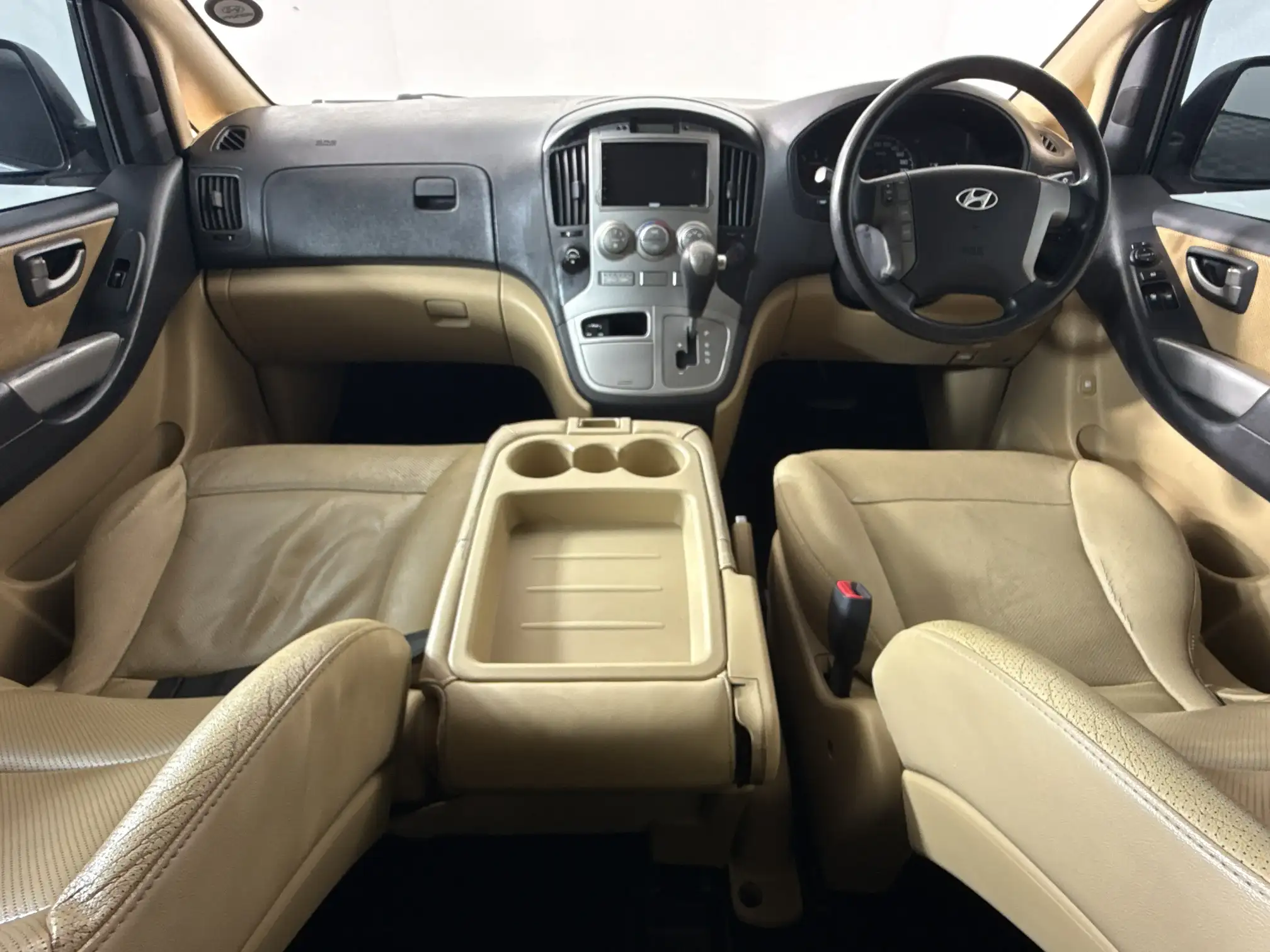 Hyundai H-1