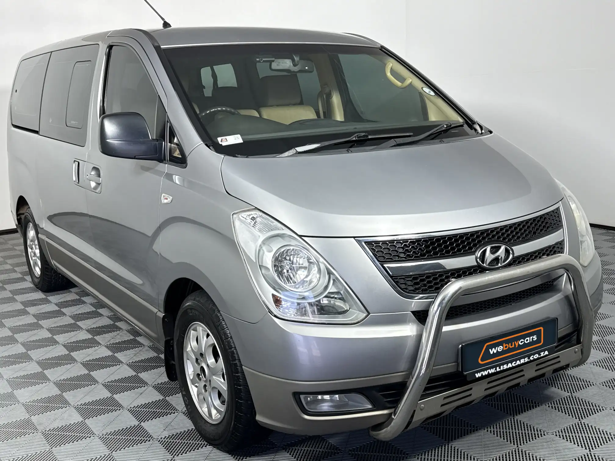 Hyundai H-1