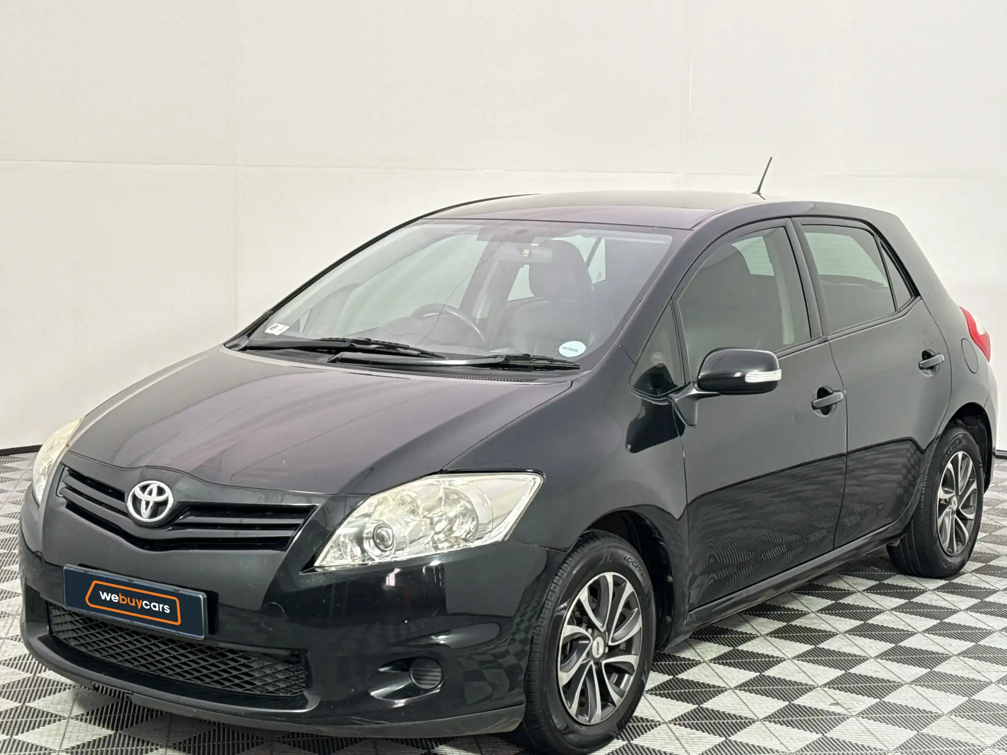 2012 Toyota Auris