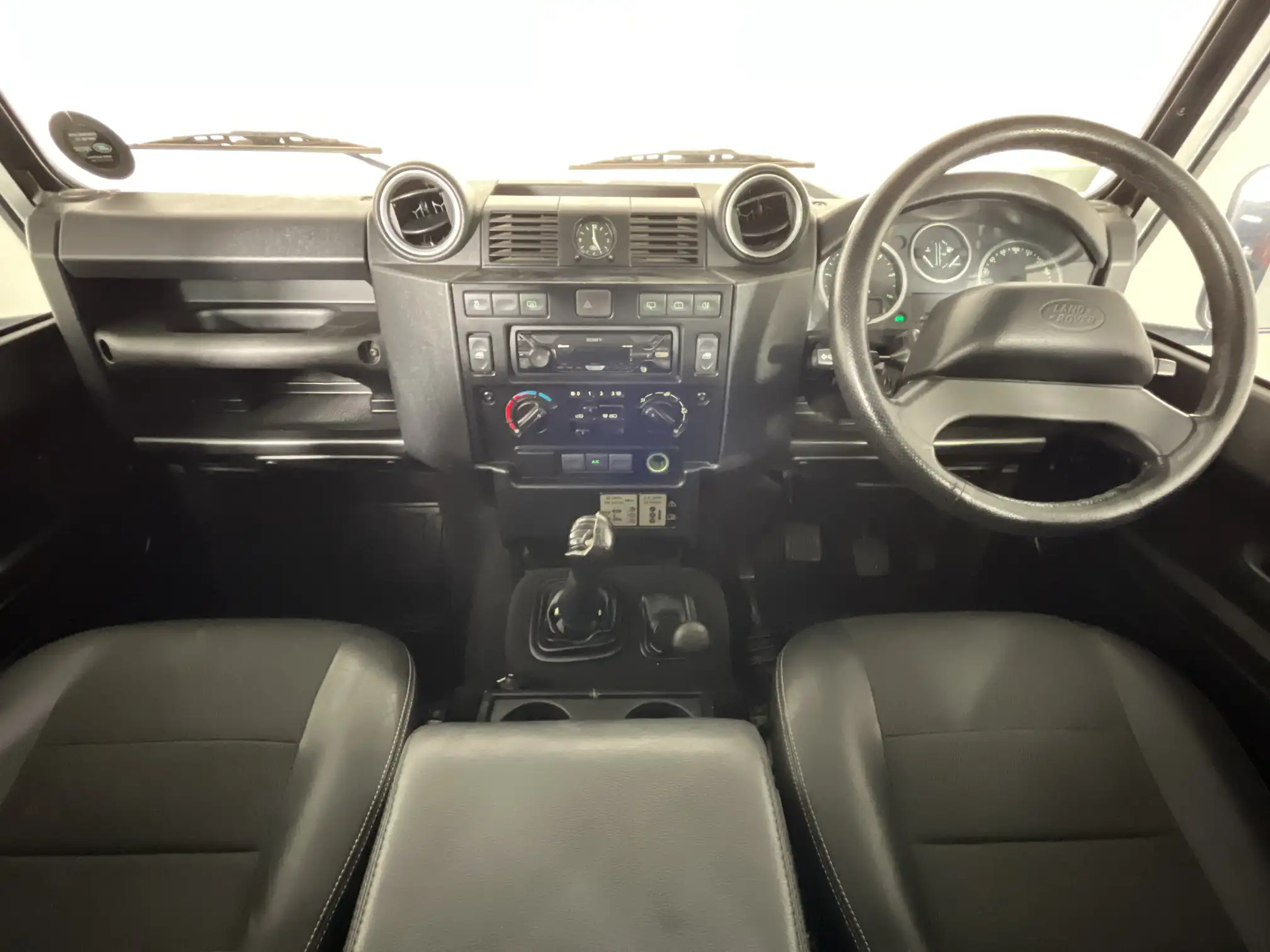 Land Rover Defender 110