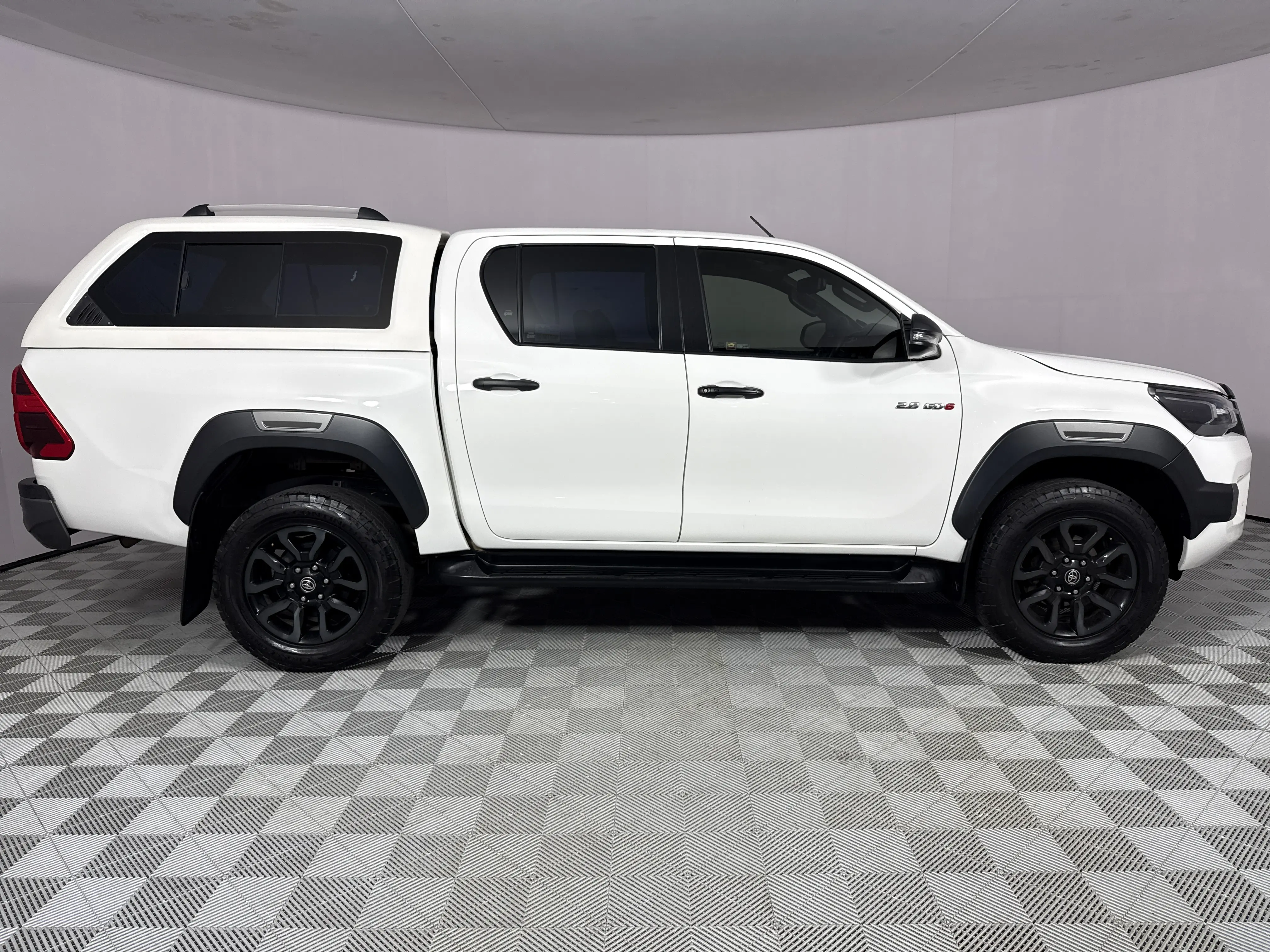 2023 Toyota Hilux 2.8 Gd-6 RB Legend Auto Pick Up Double Cab, photo 4