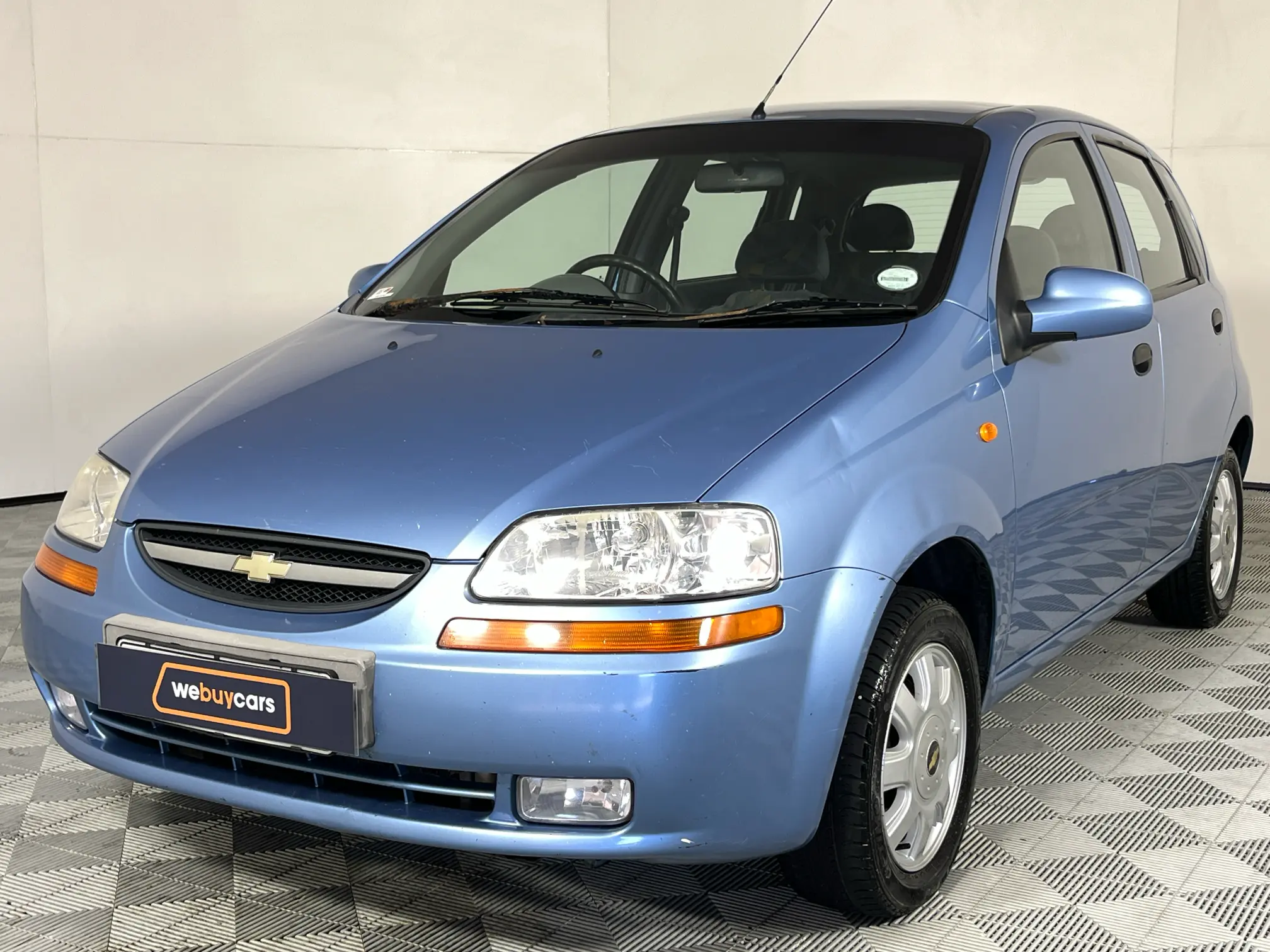 2004 Chevrolet Aveo 1.5 LT 5-Door