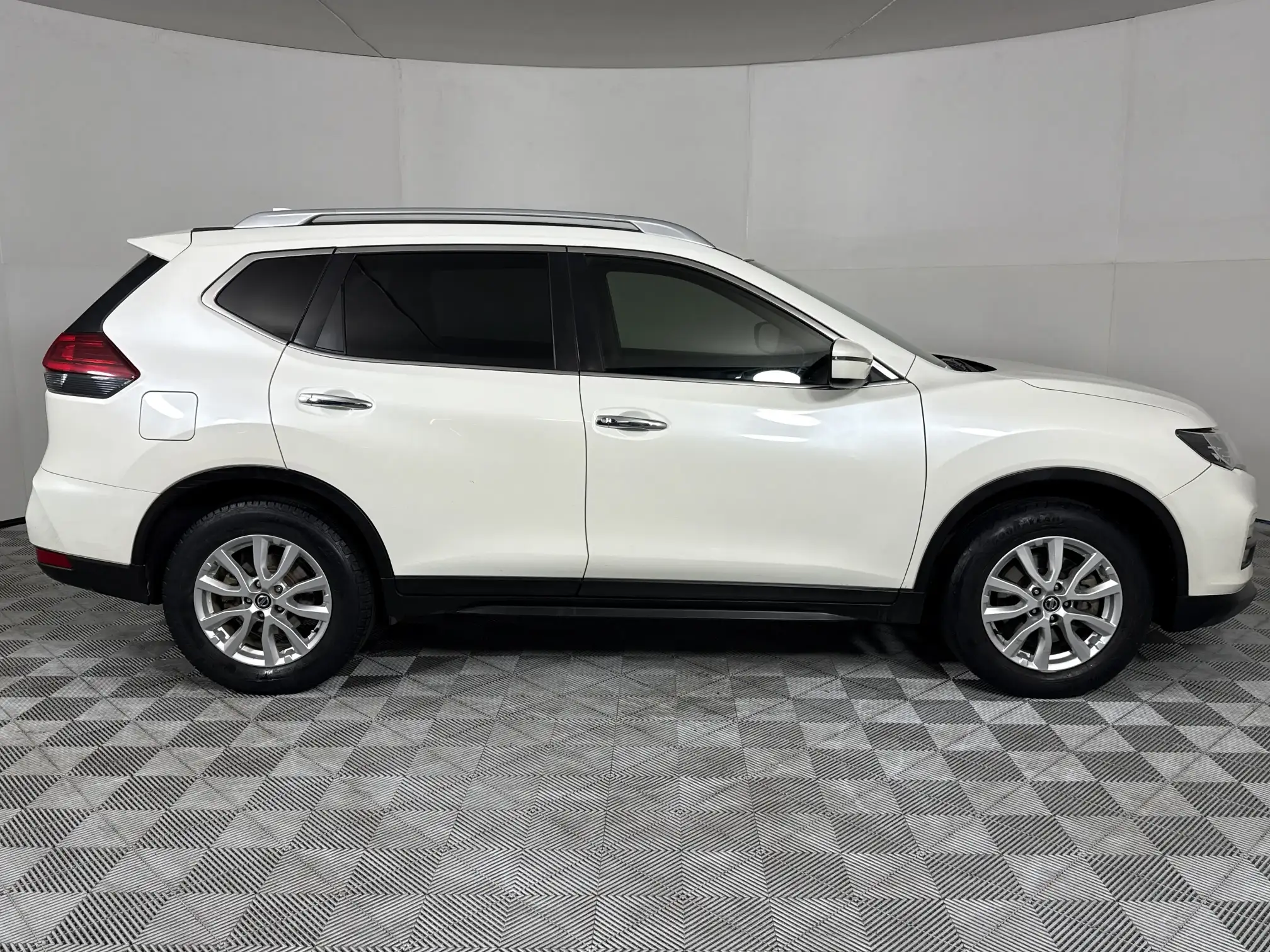 Nissan X Trail