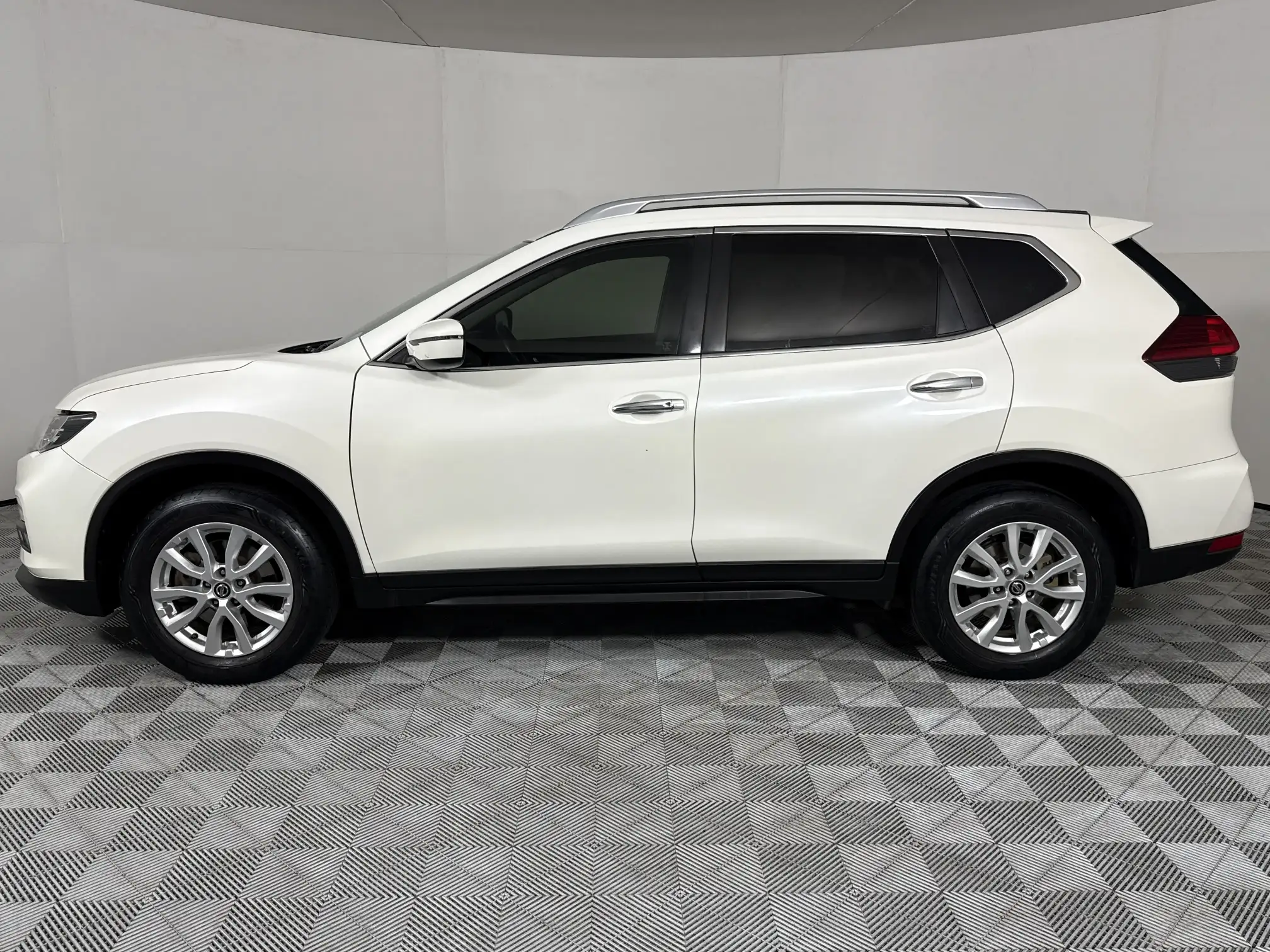 Nissan X Trail