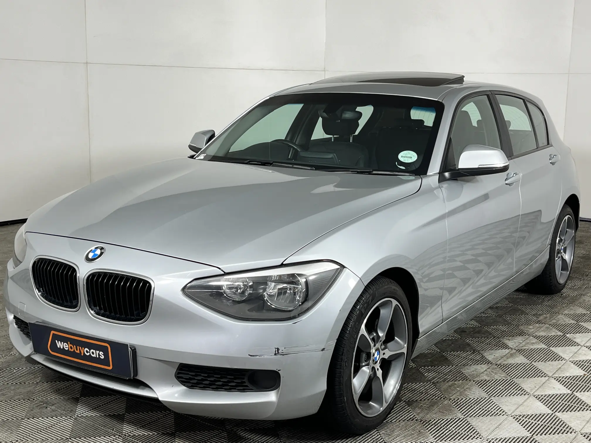 2013 BMW 1 Series 118i 5-Door (F20)