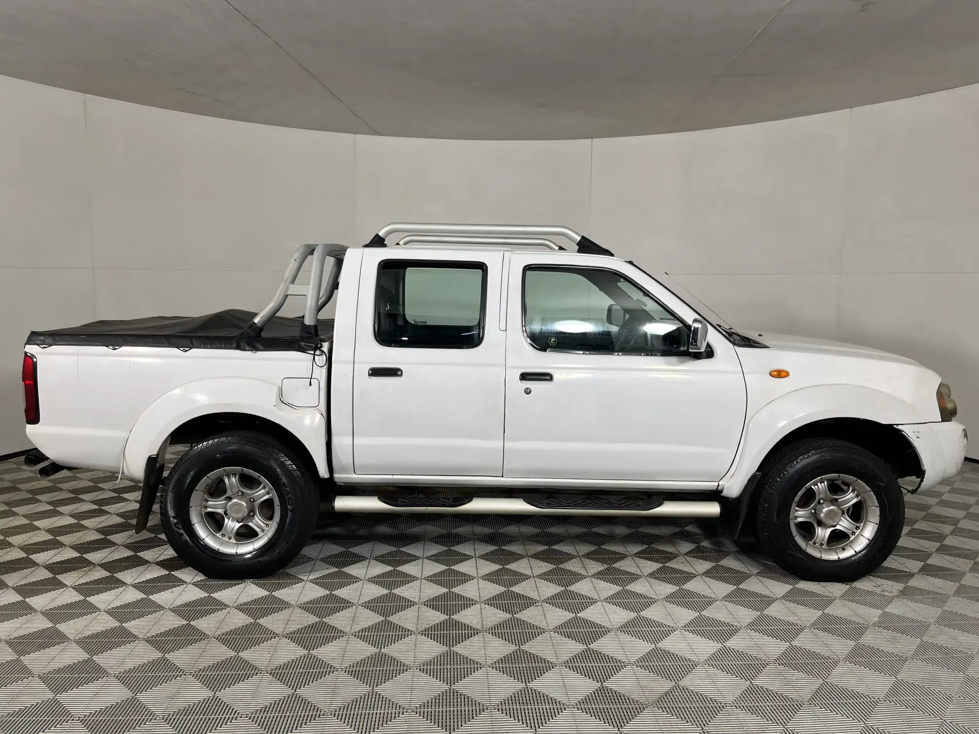 Nissan Hardbody