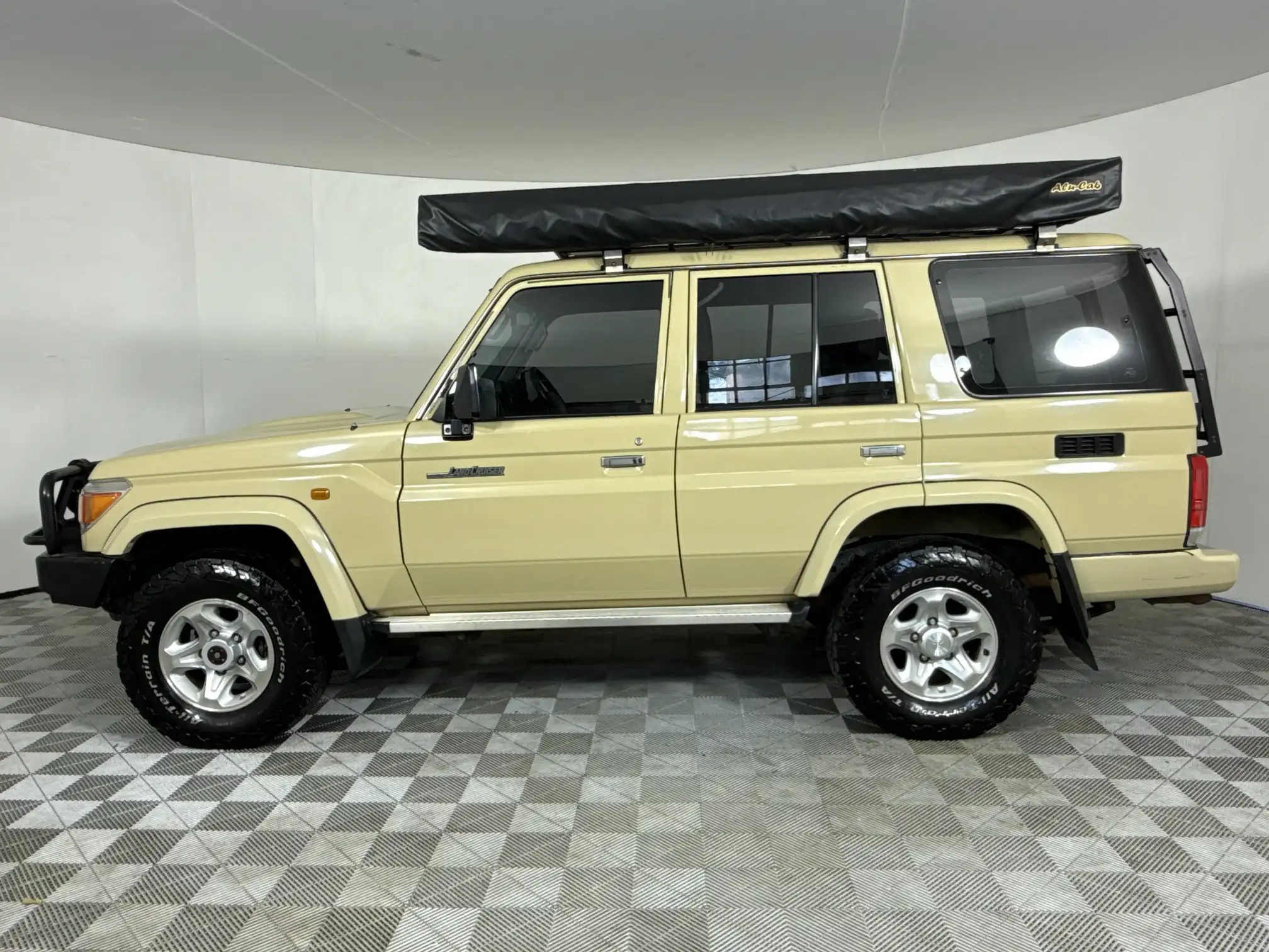 Toyota Land Cruiser 70 Series