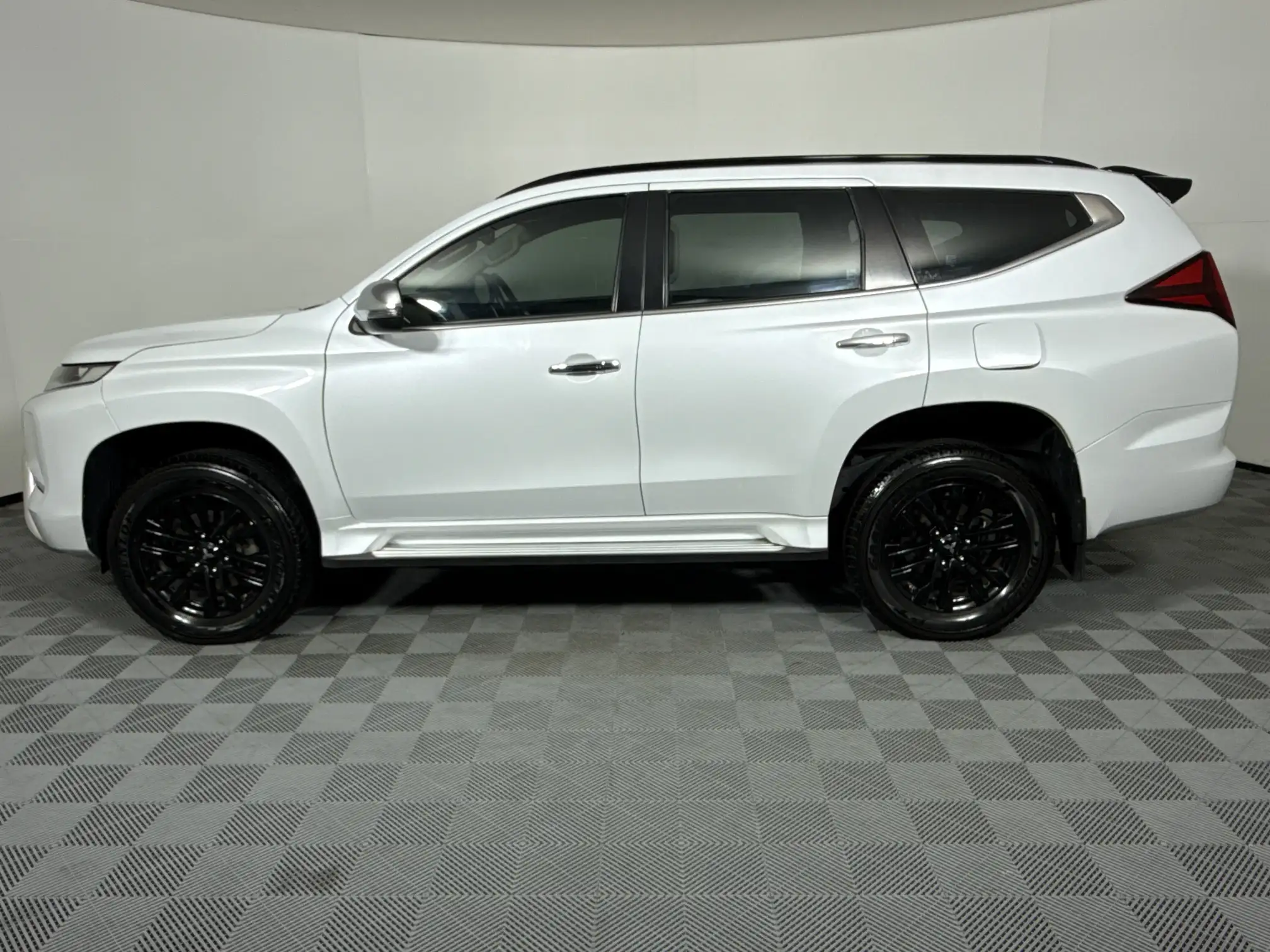 Mitsubishi Pajero Sport