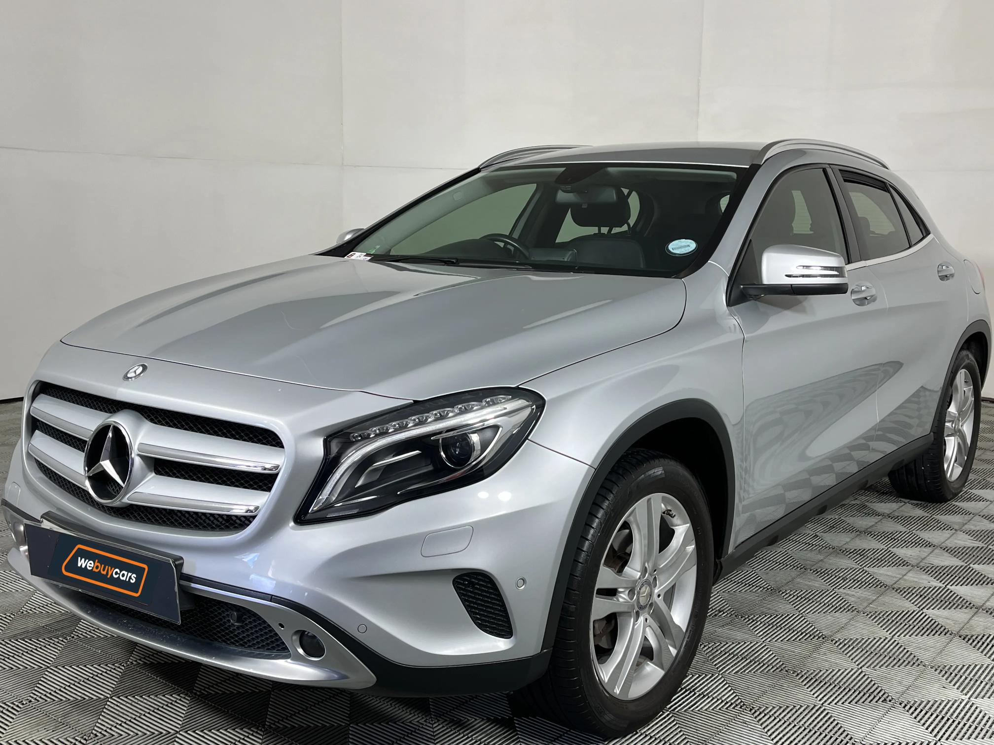 Mercedes Benz GLA 200 7G-Tronic
