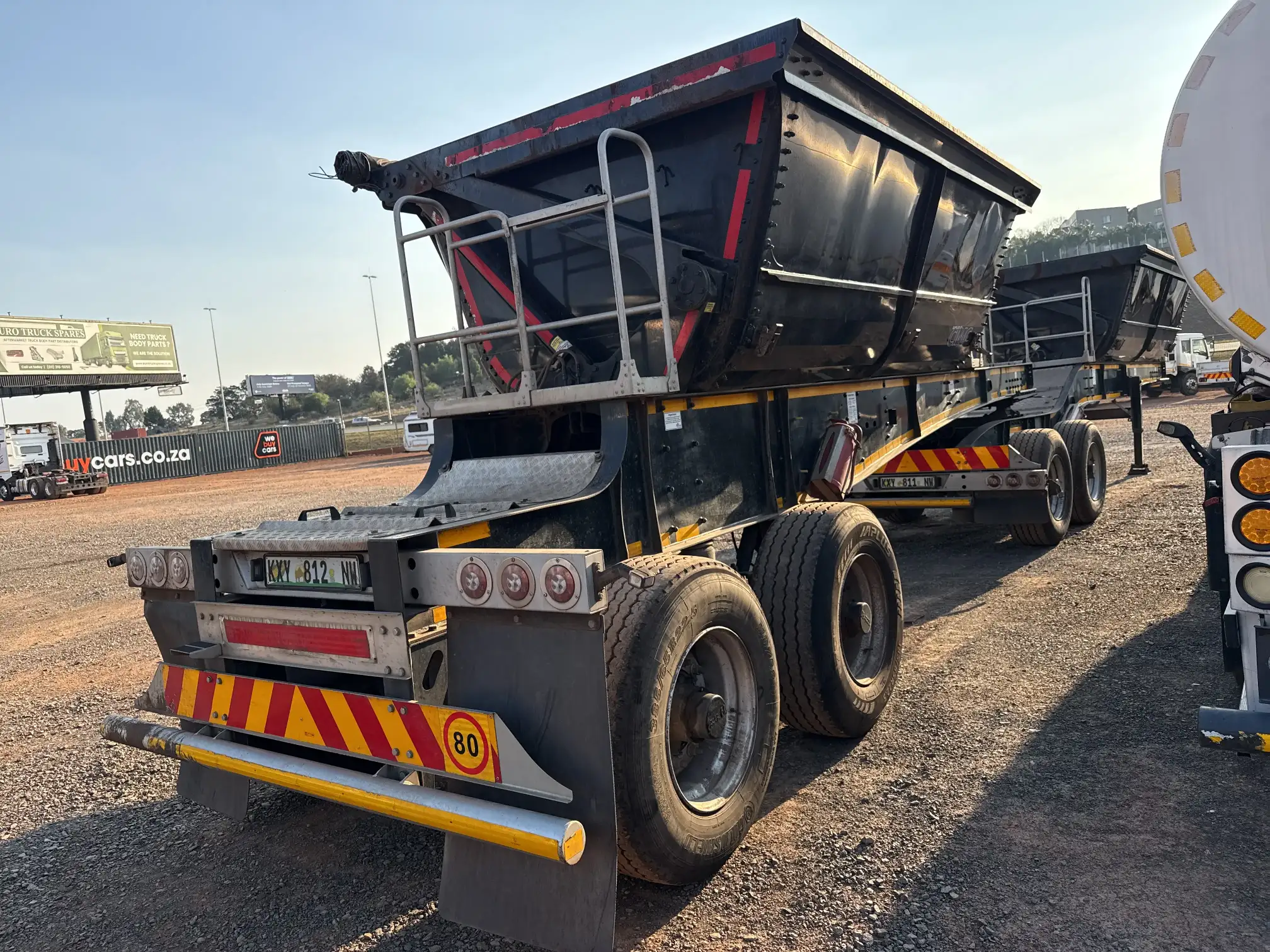 CIMC Side Tipper