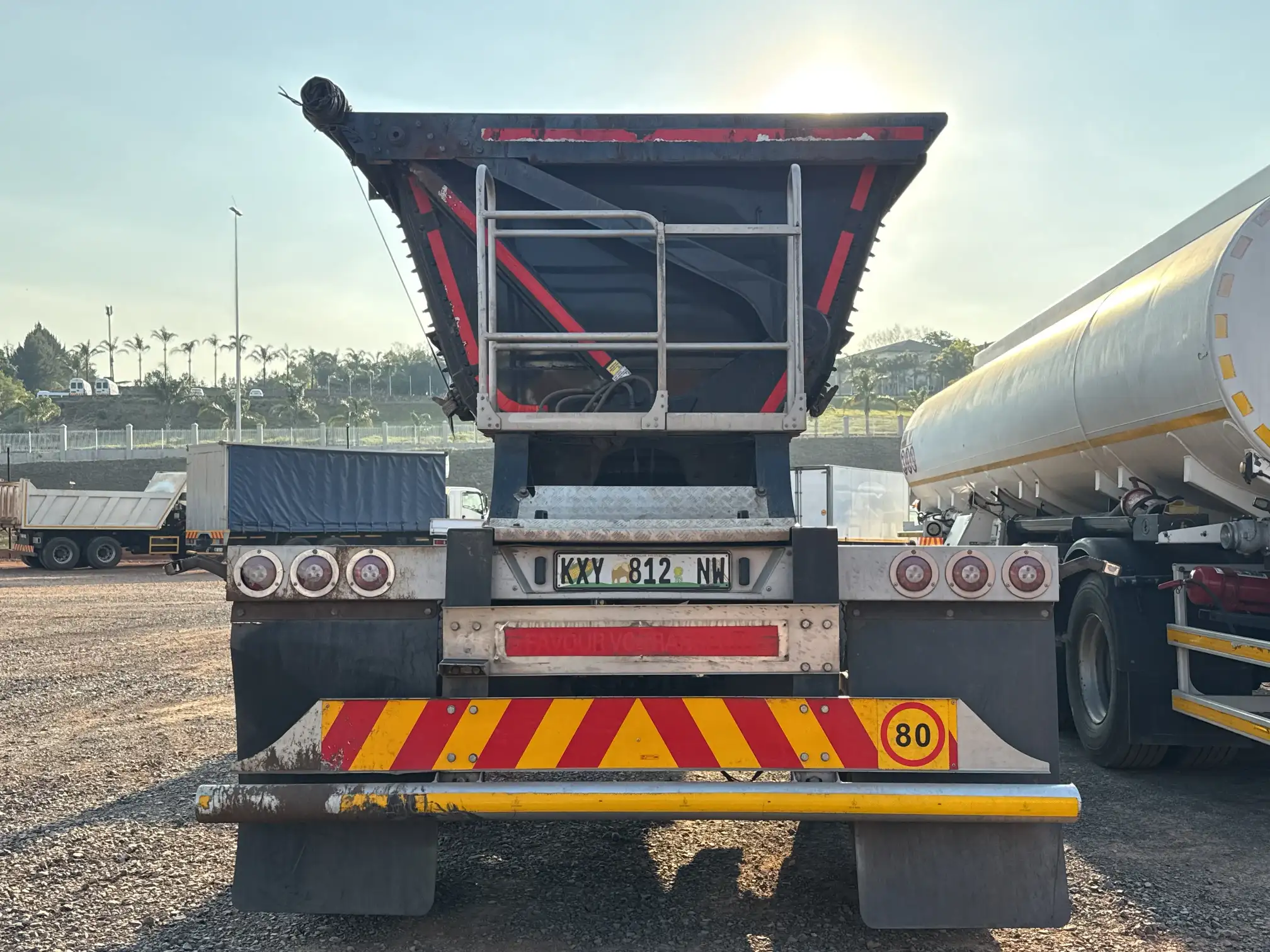 CIMC Side Tipper