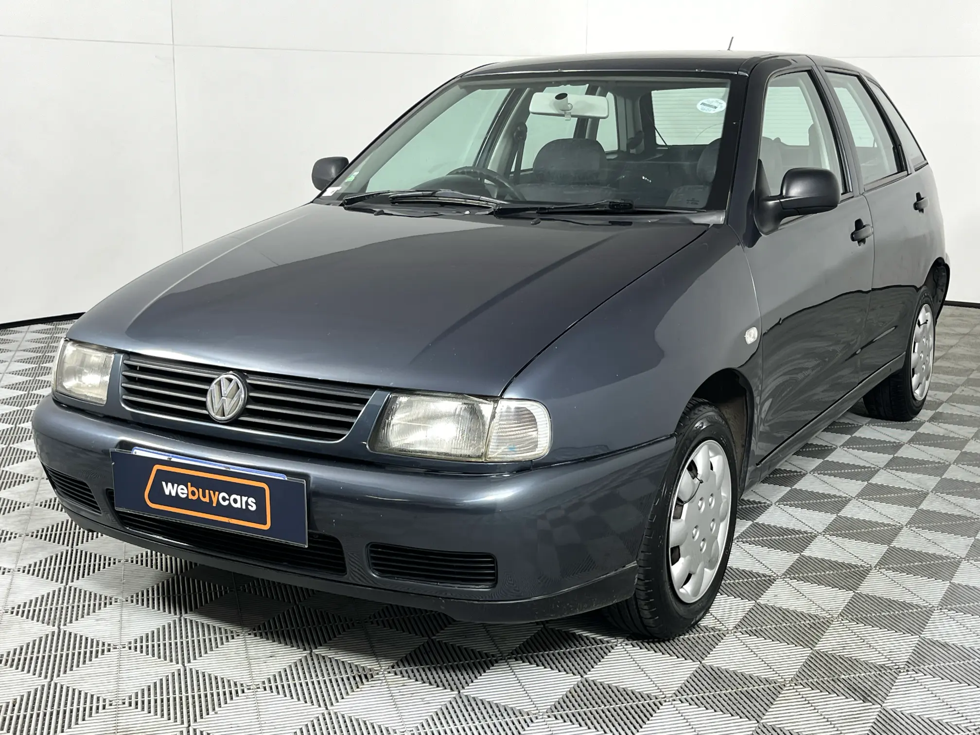 2002 Volkswagen Polo Playa 1.6