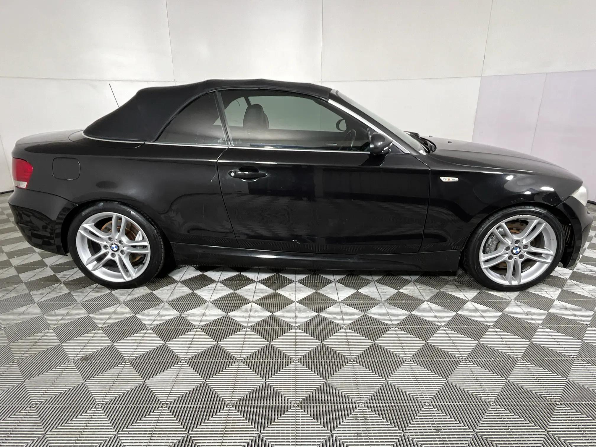 BMW 135i (E82) Convertible Auto for sale - R 123 900 | Carfind.co.za