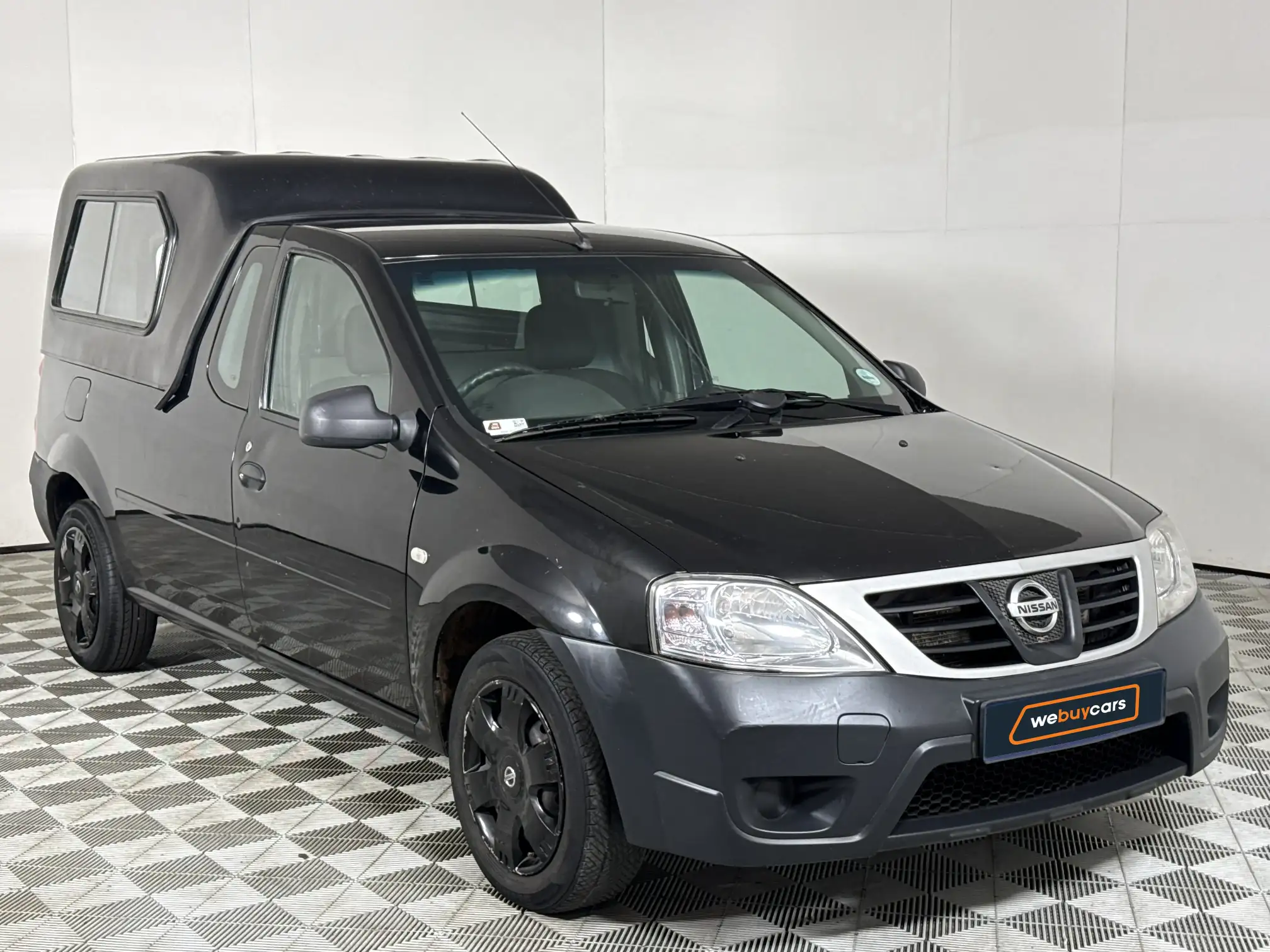 Nissan NP200