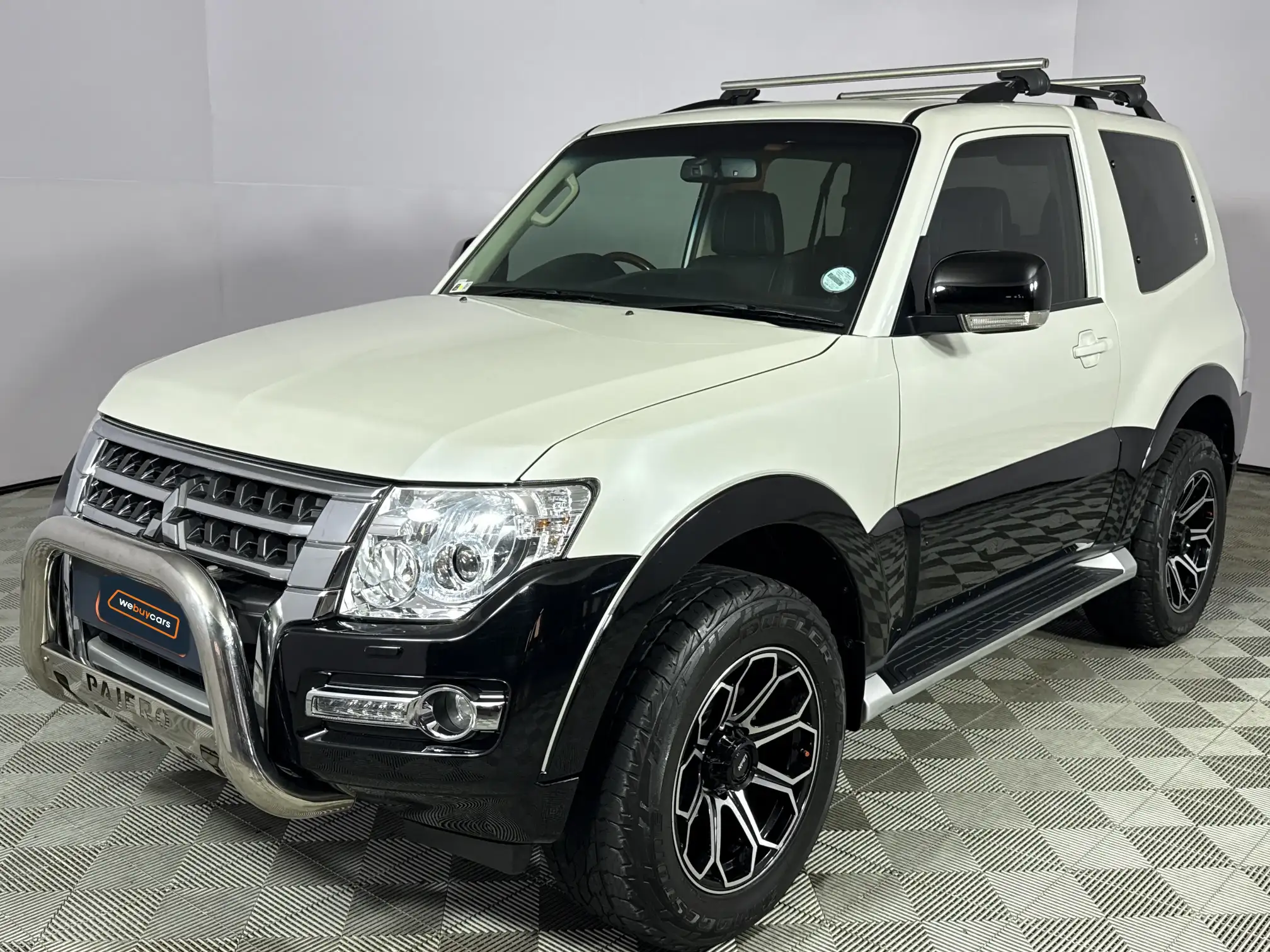 2018 Mitsubishi Pajero
