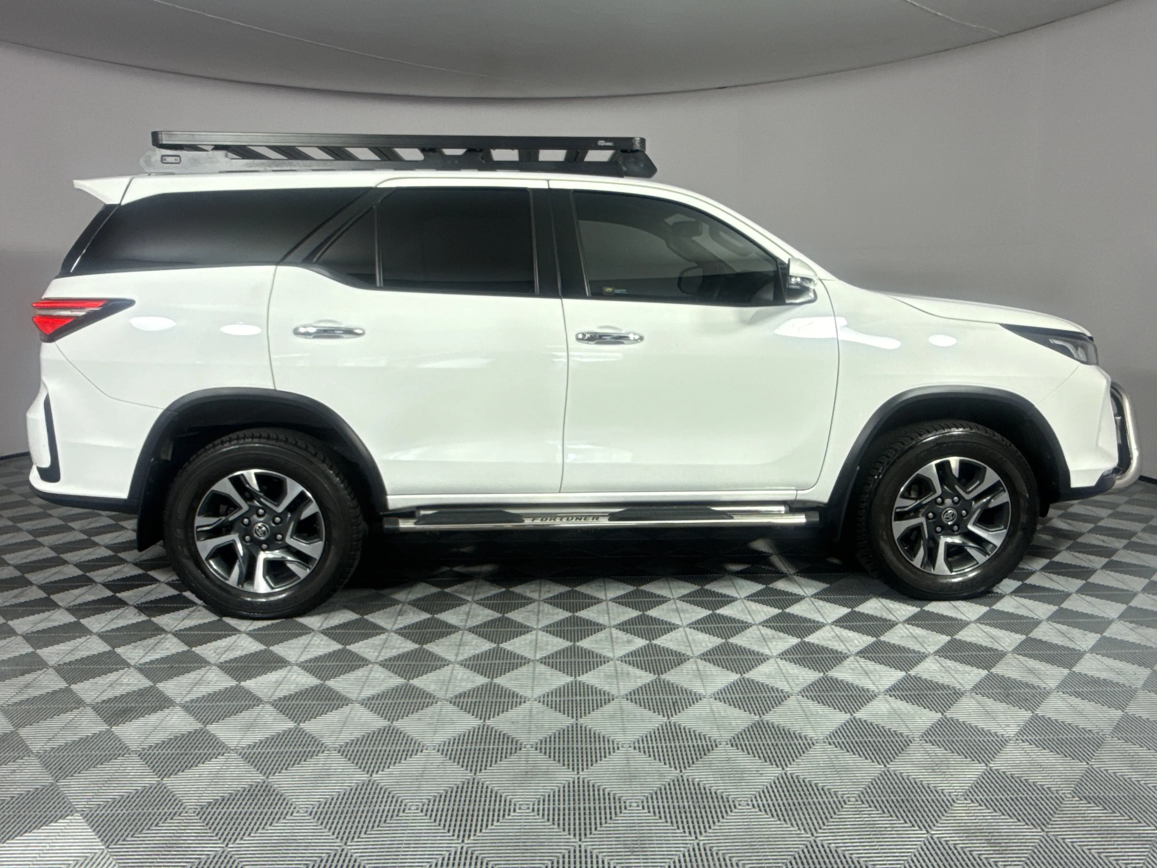 2024 Toyota Fortuner 2.8gd-6 4x4 Auto, photo 4