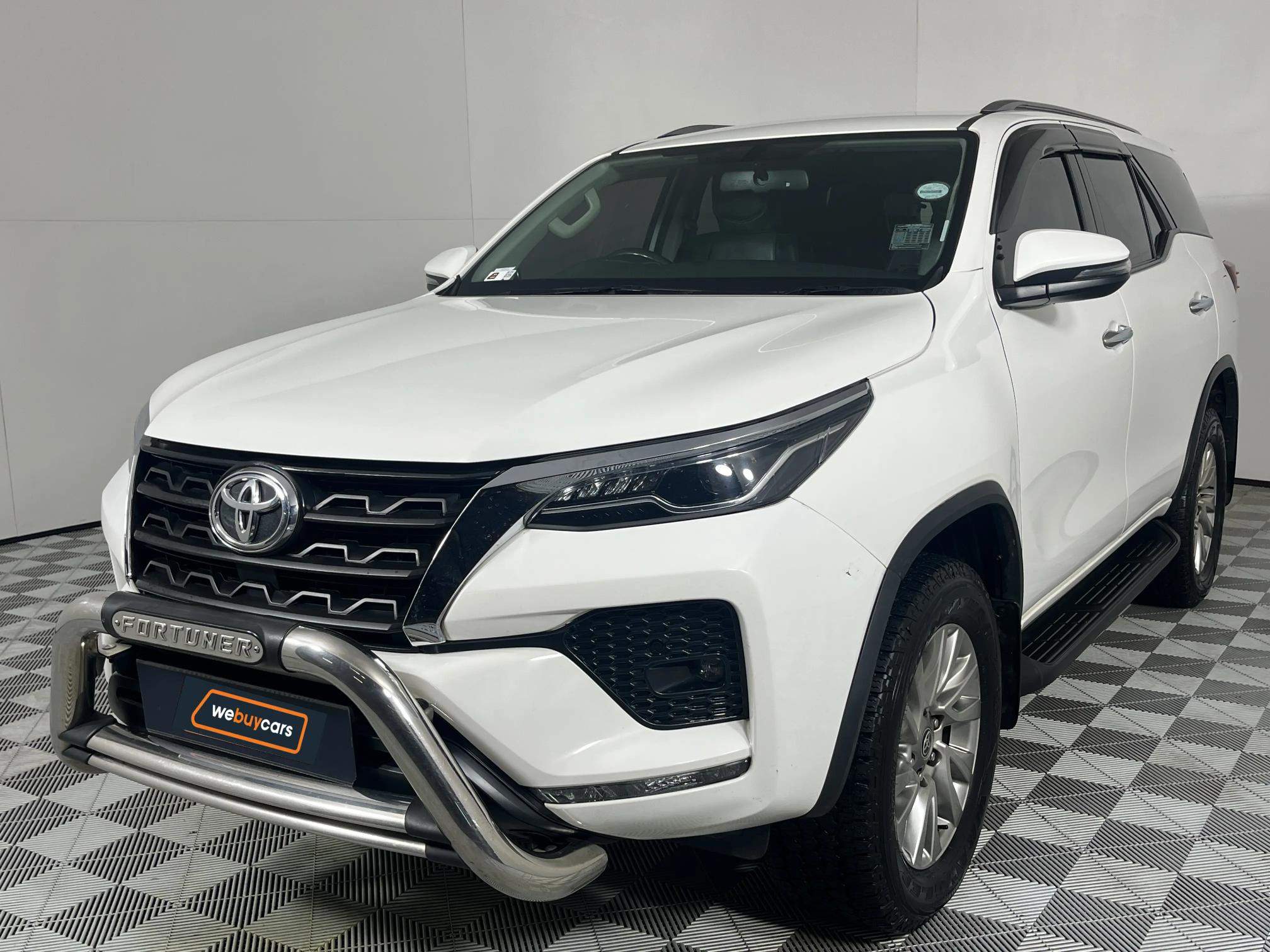 Toyota Fortuner V 2.8 GD-6 Raised Body Auto