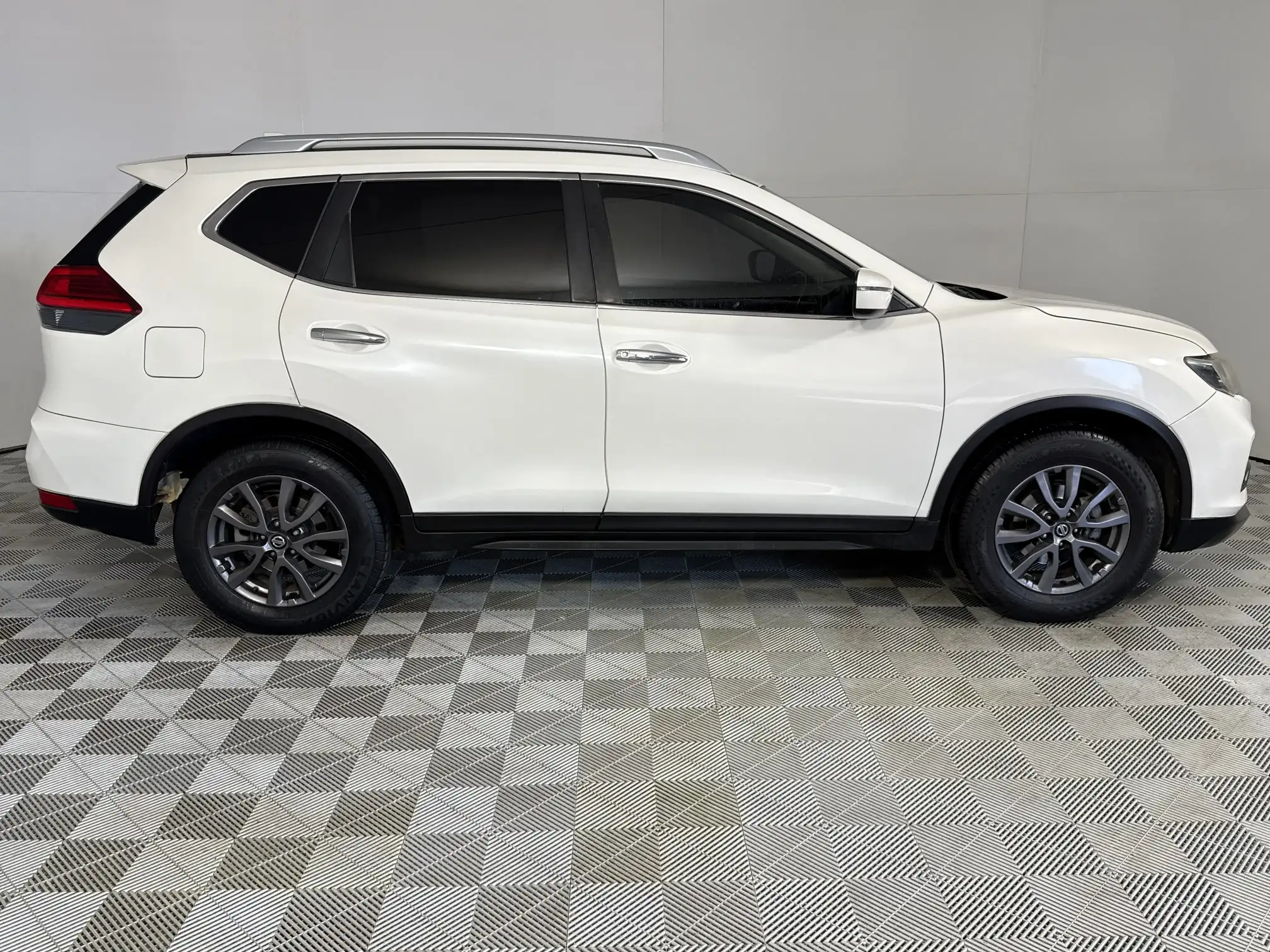 Nissan X Trail