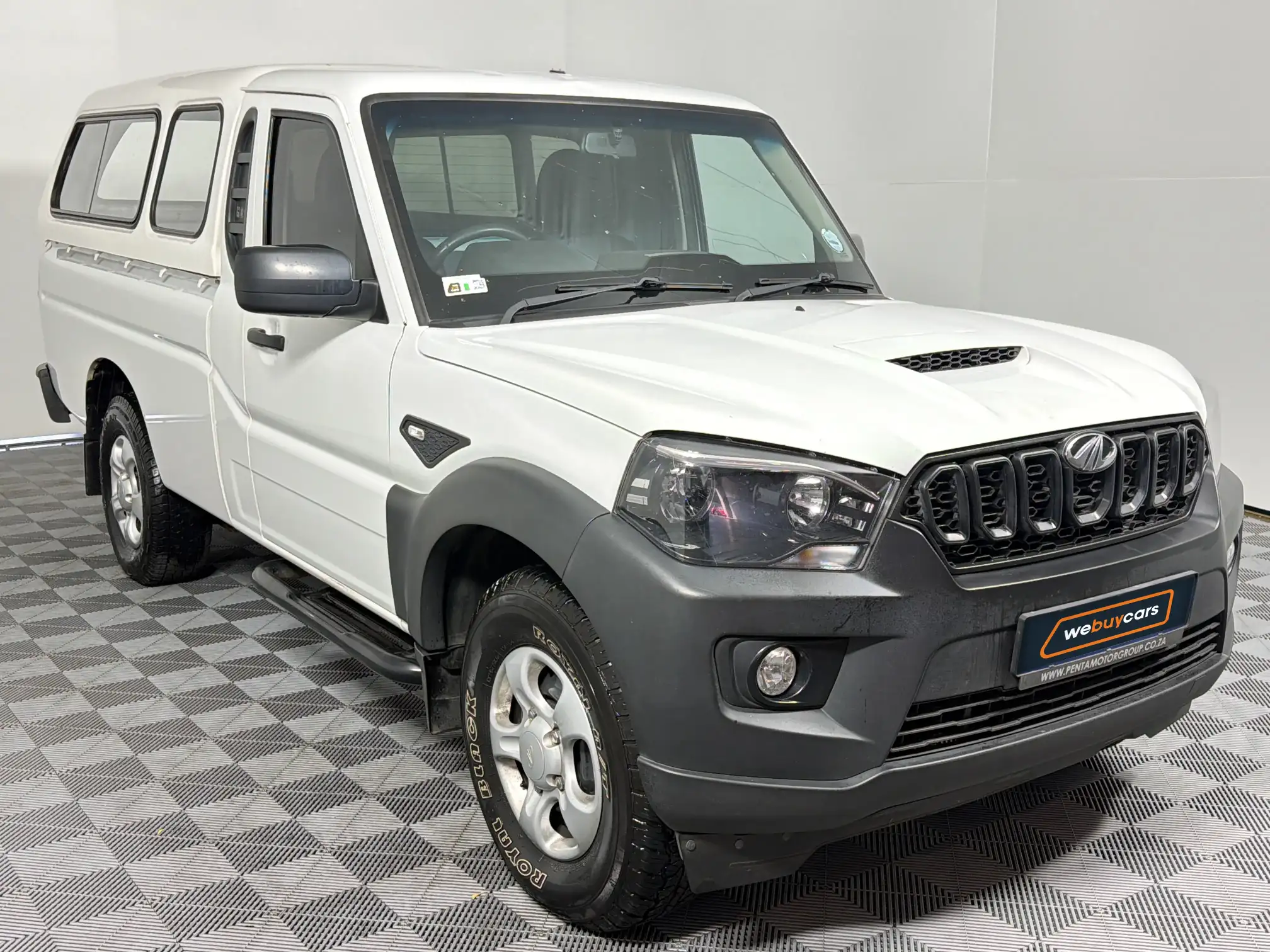 Mahindra PIK UP