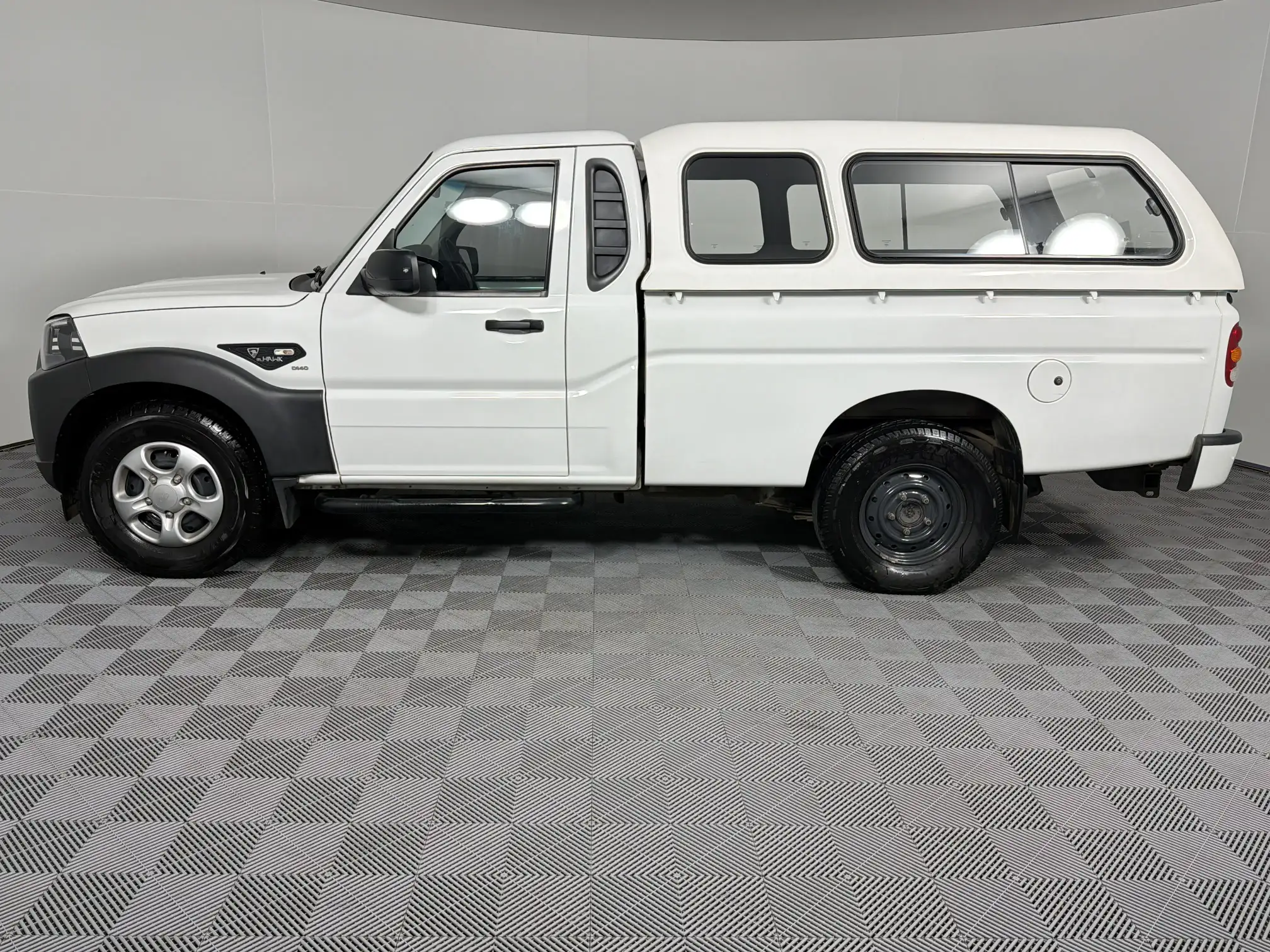 Mahindra PIK UP
