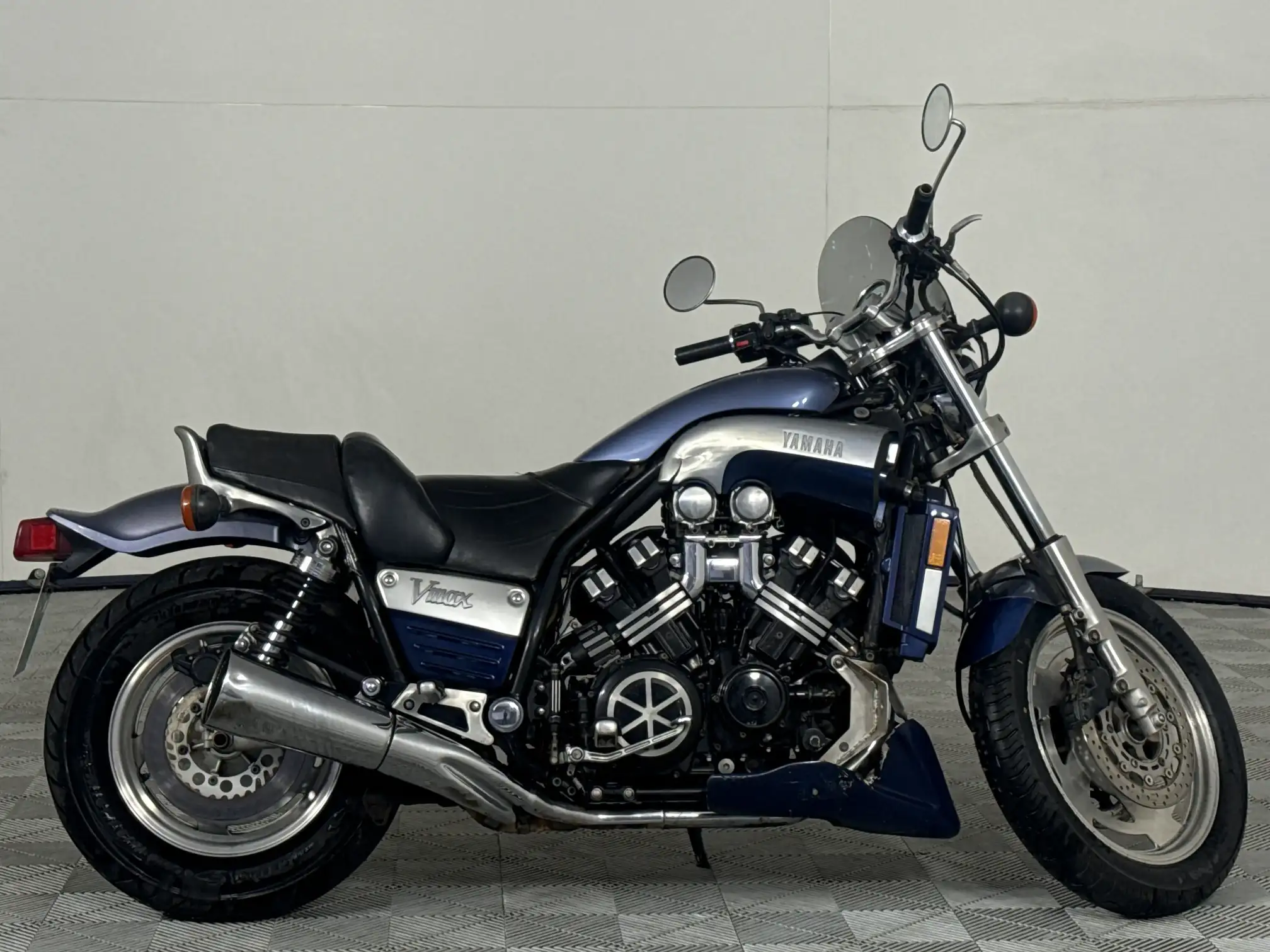 2000 Yamaha V-MAX