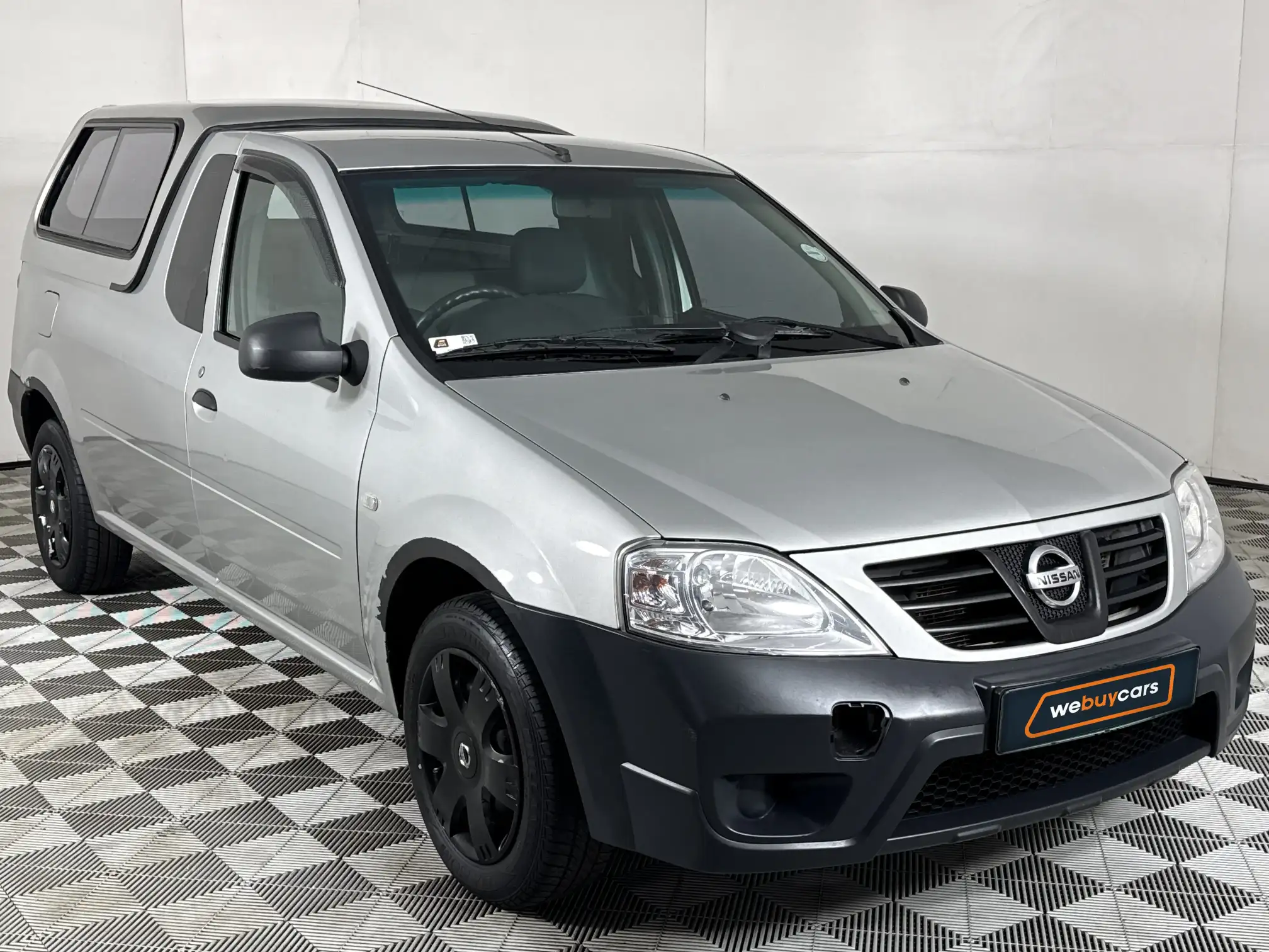 Nissan NP200