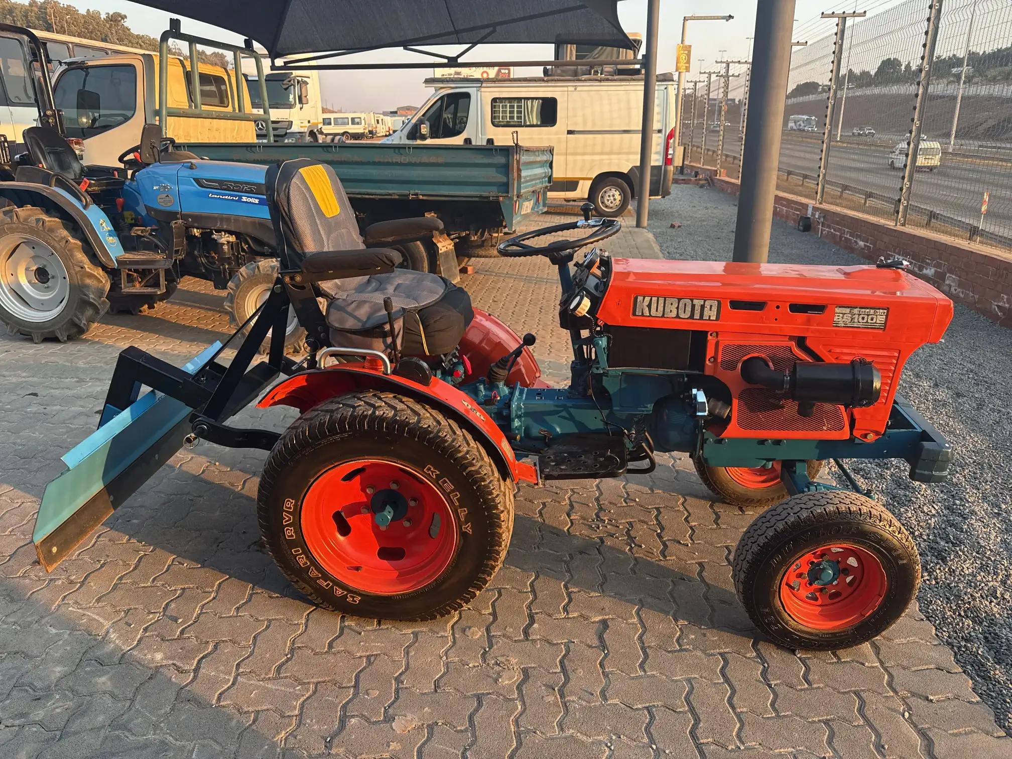 Kubota 6100