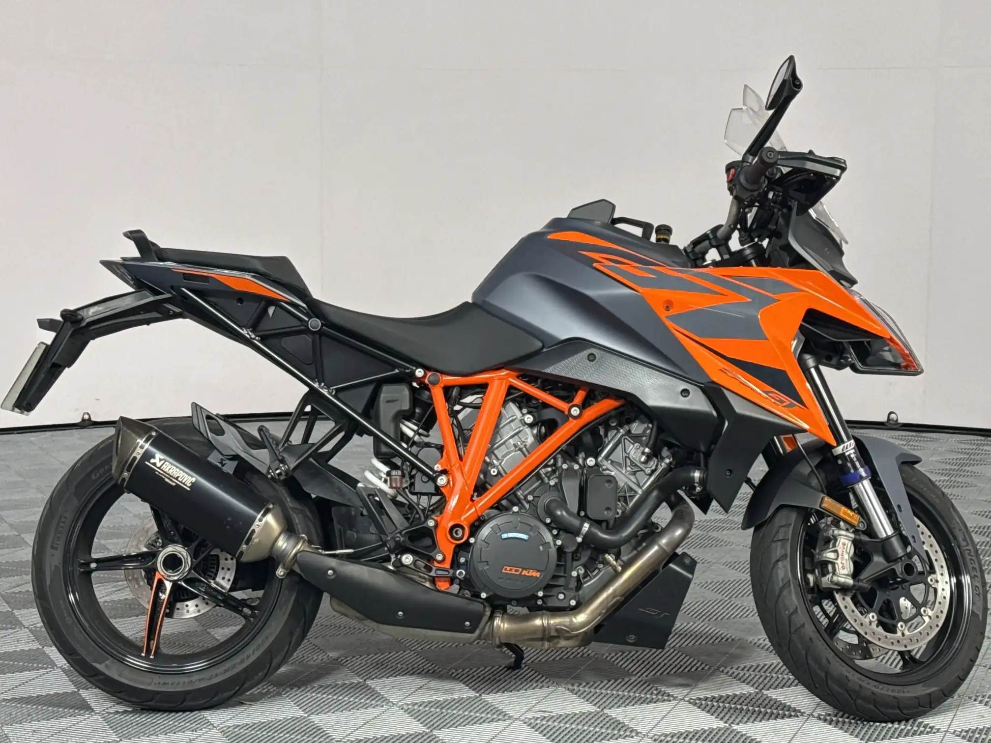 2023 KTM Super Duke