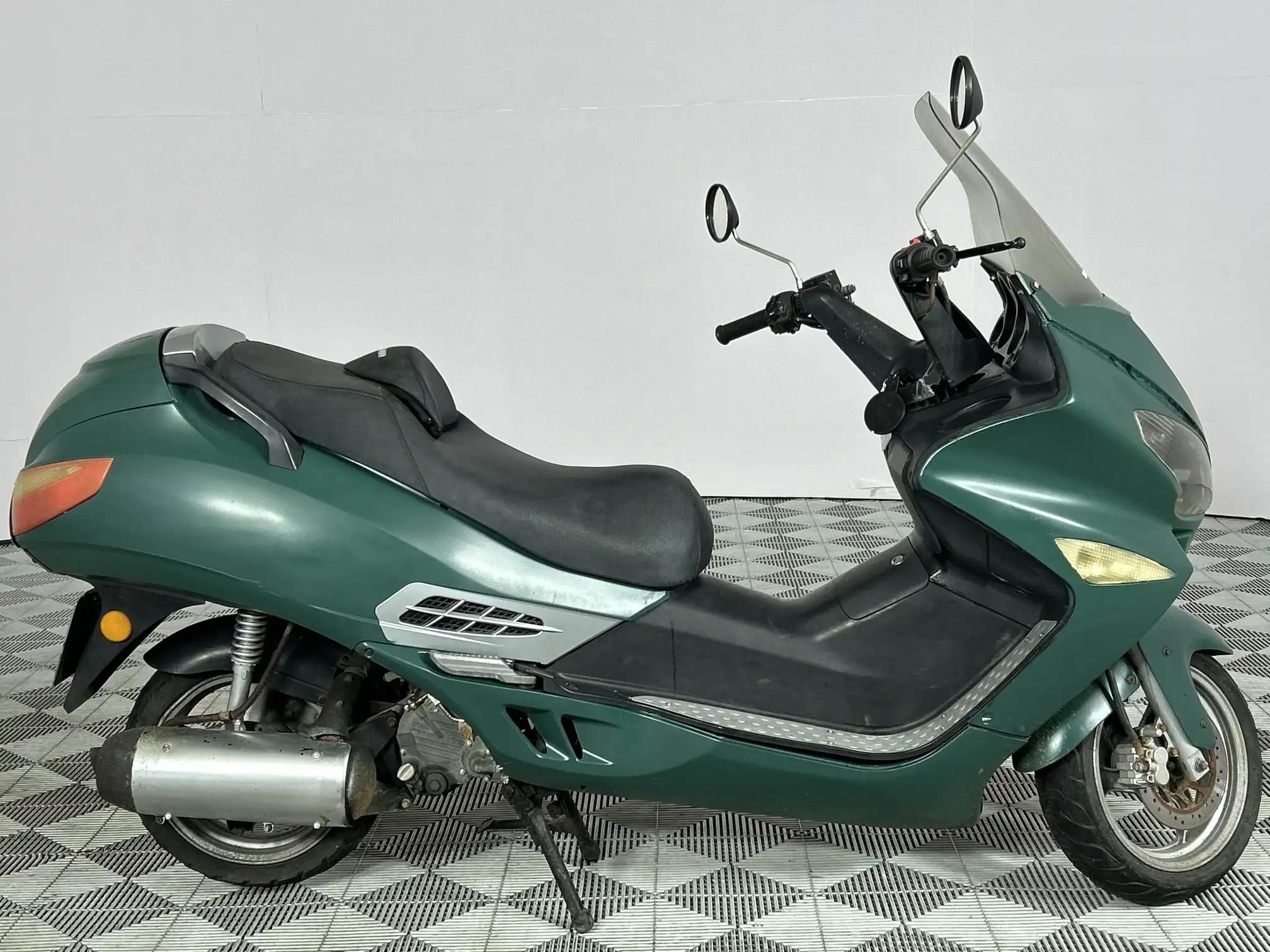 2011 Jonway Master 2