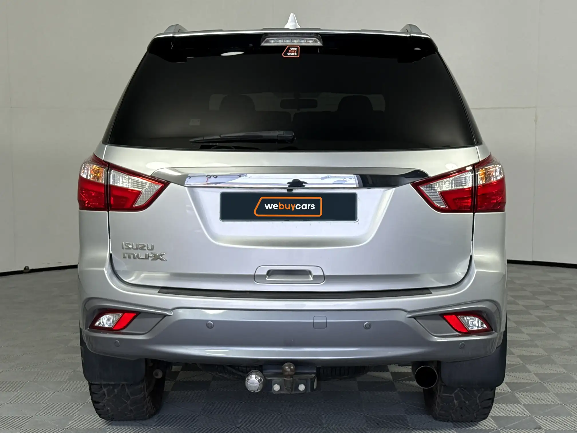 Isuzu MU-X