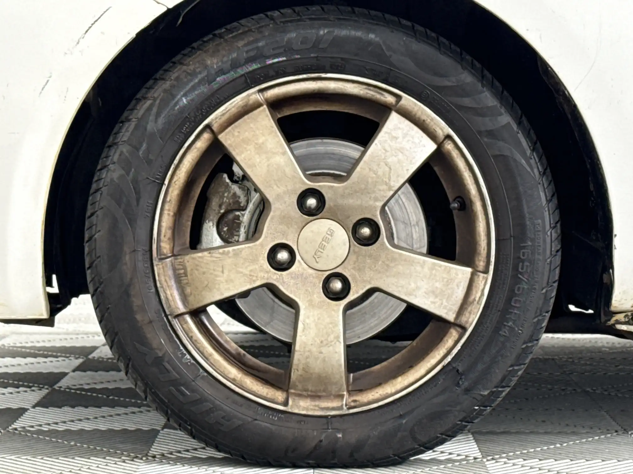 Geely LC