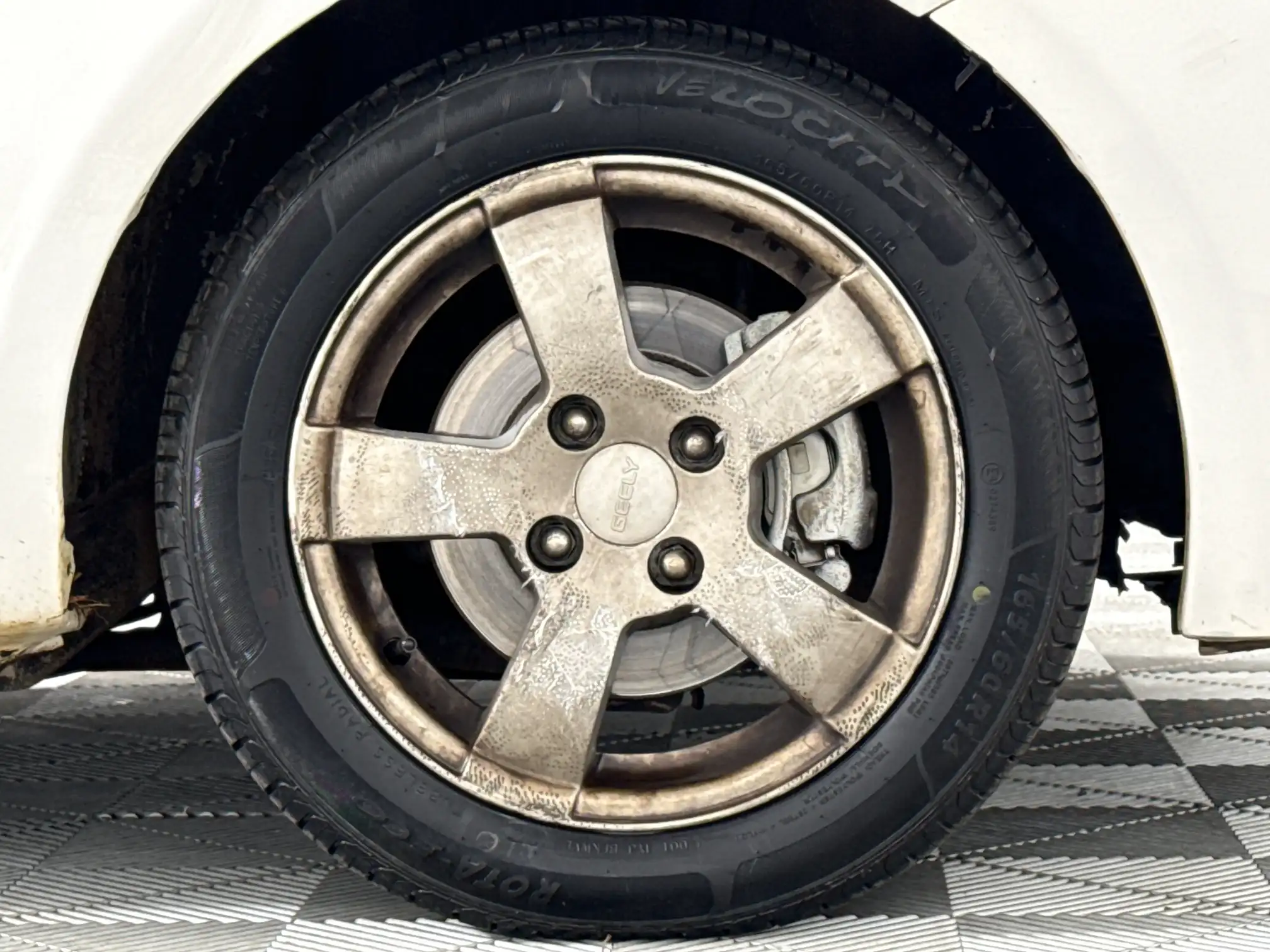 Geely LC