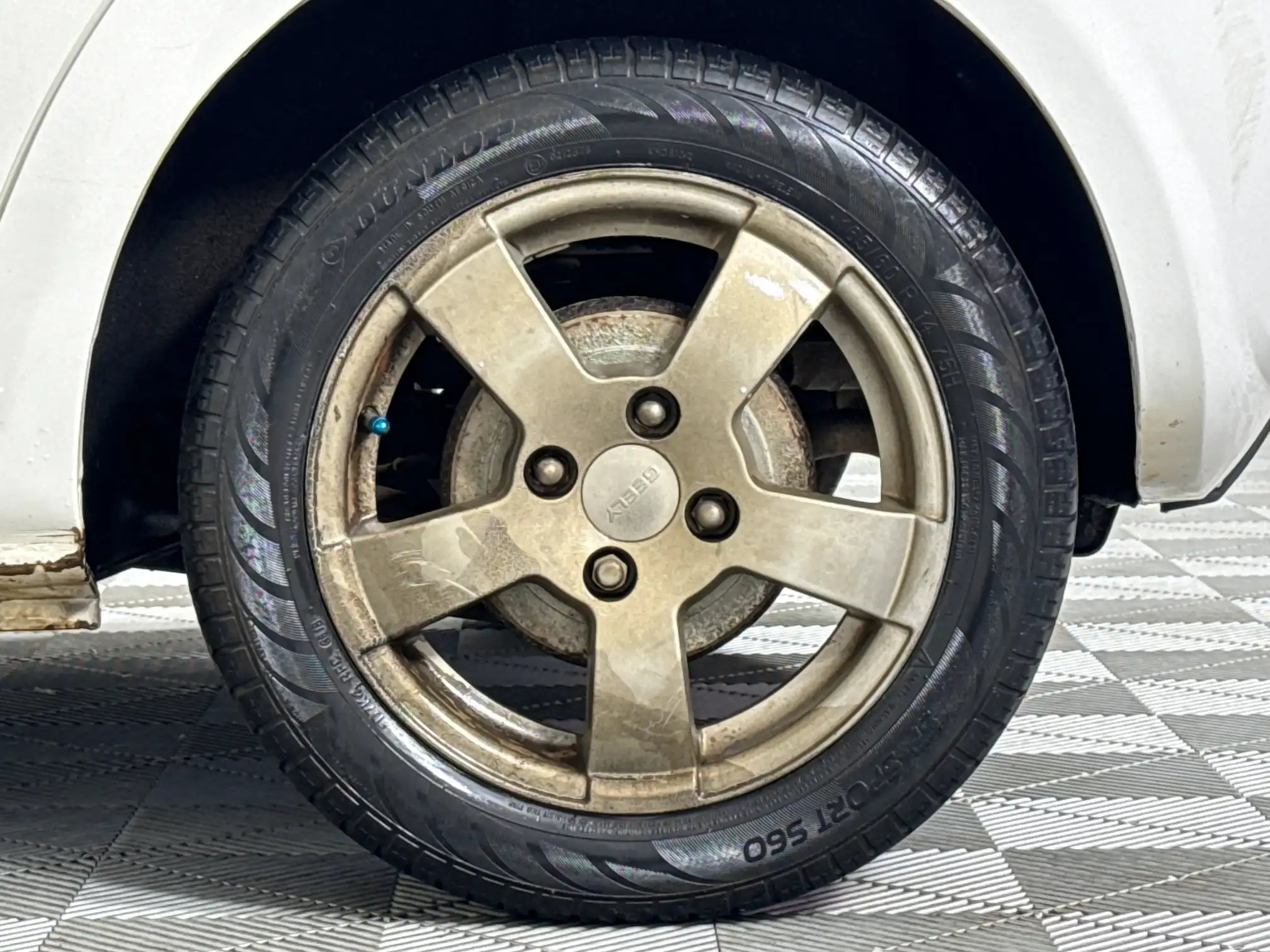 Geely LC
