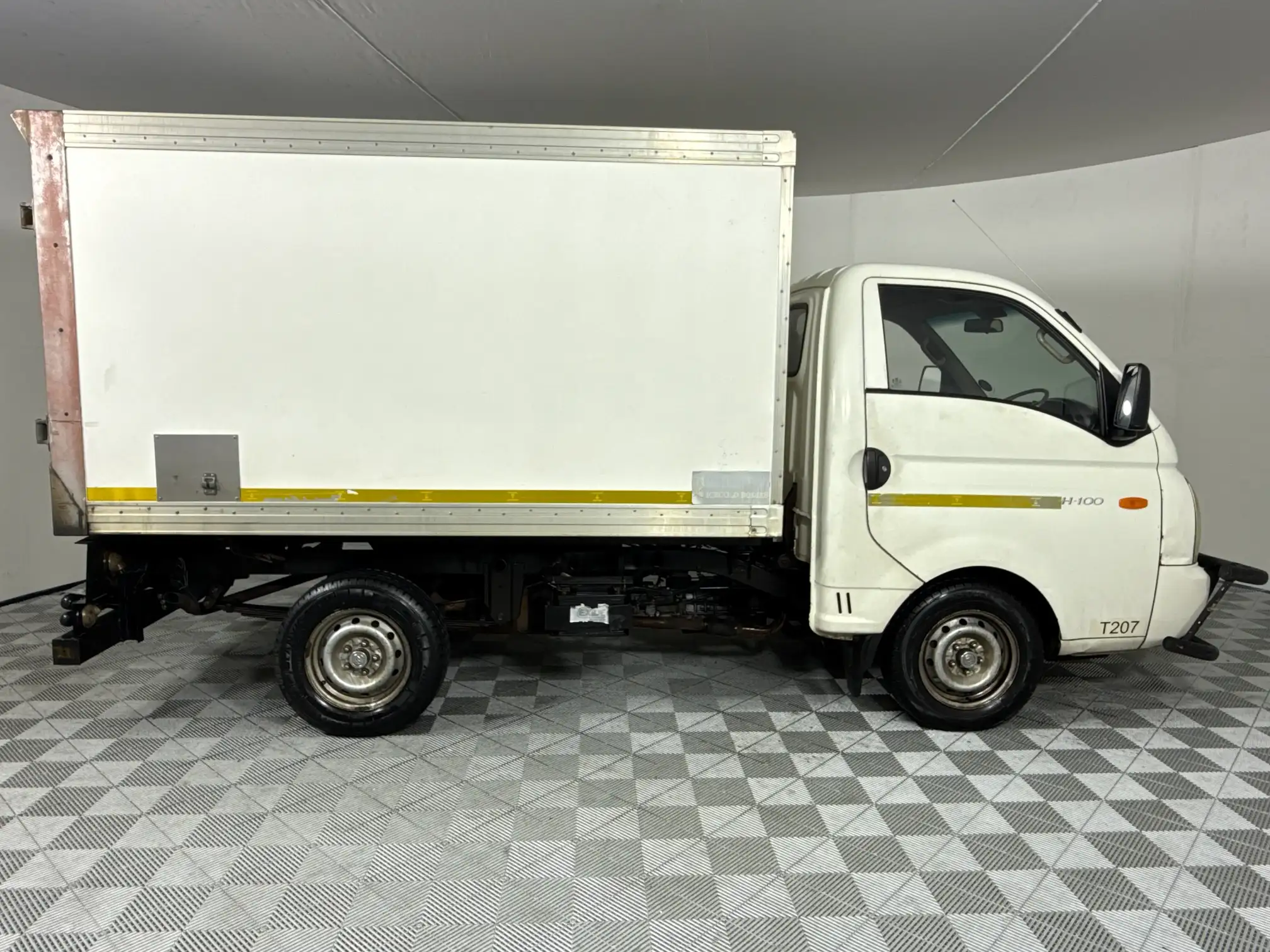 Hyundai H100