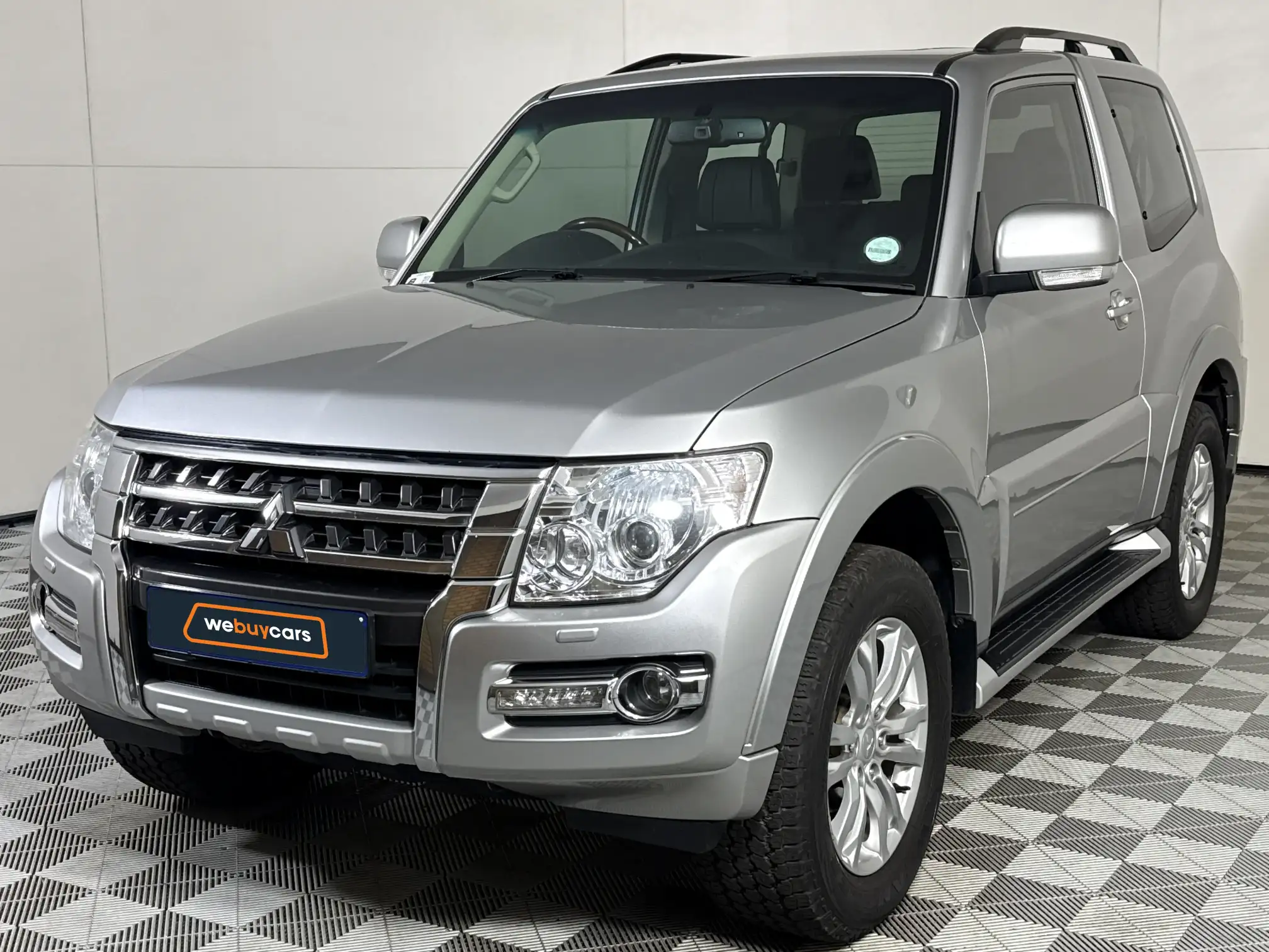 2018 Mitsubishi Pajero