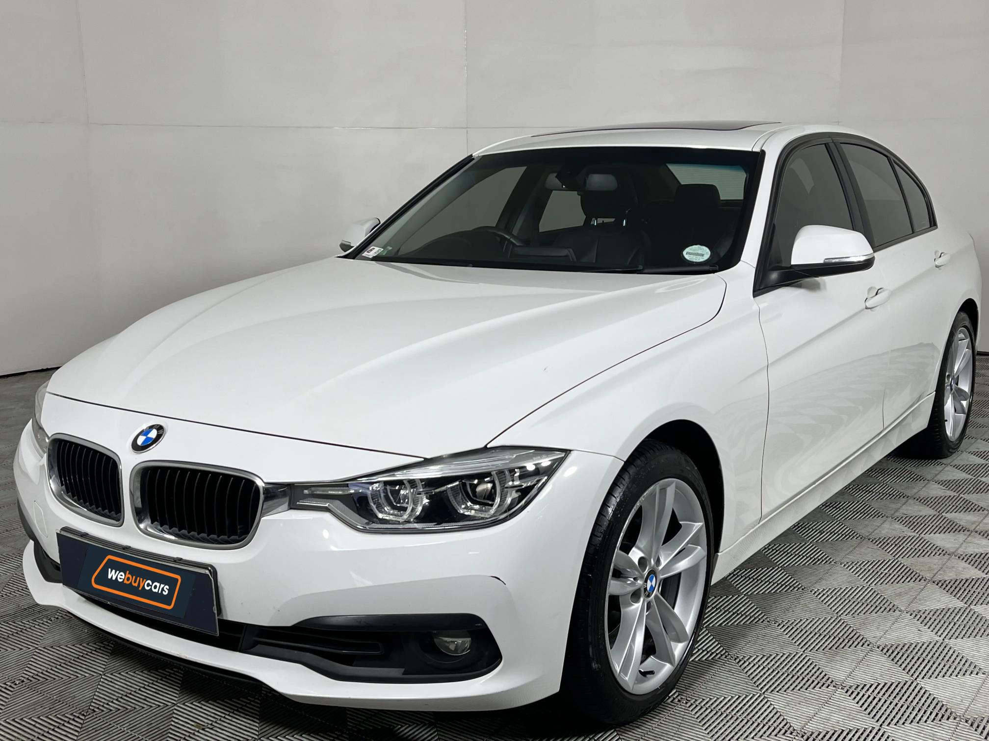 BMW 320i (F30) Auto