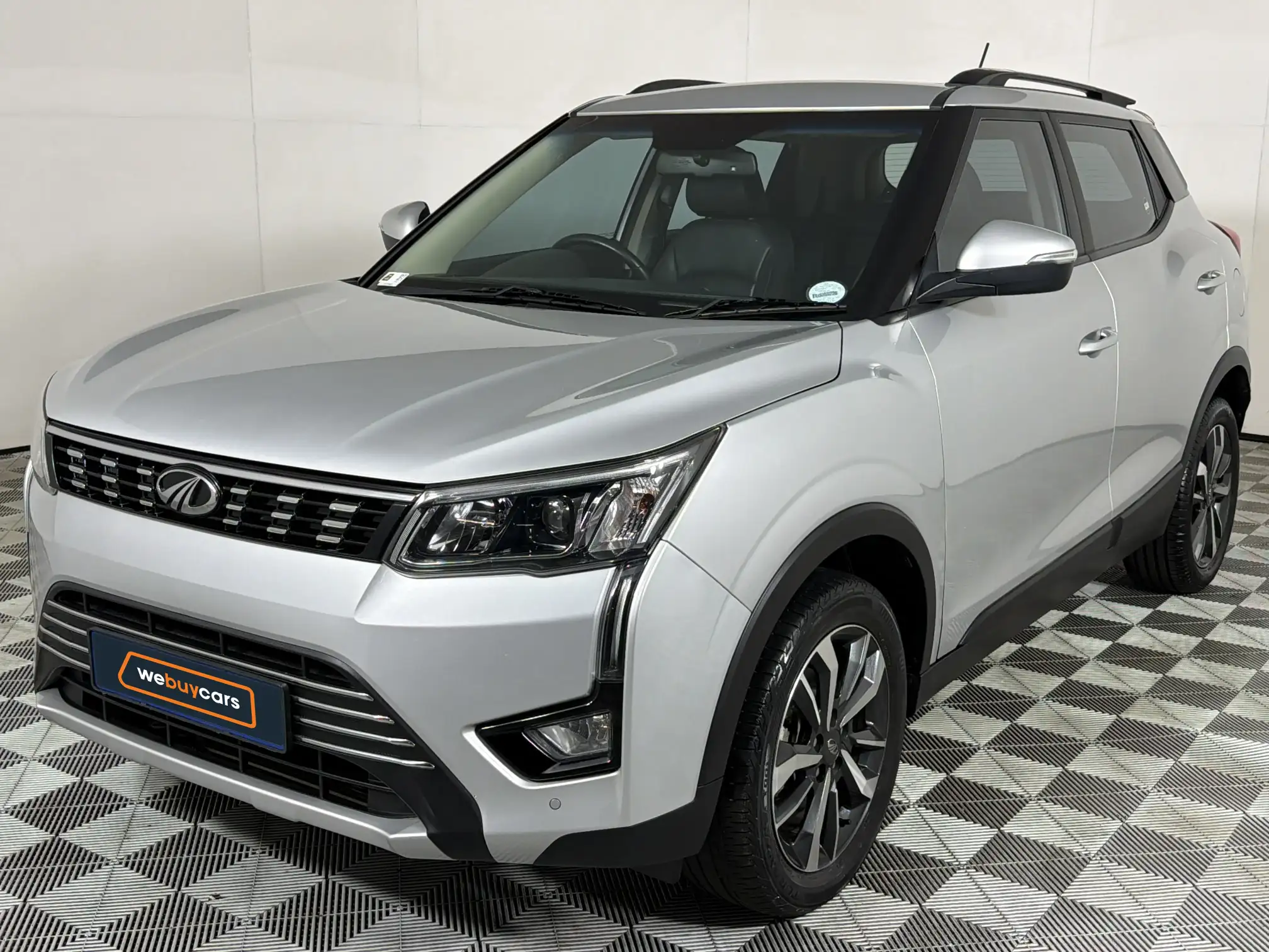 2022 Mahindra Xuv300