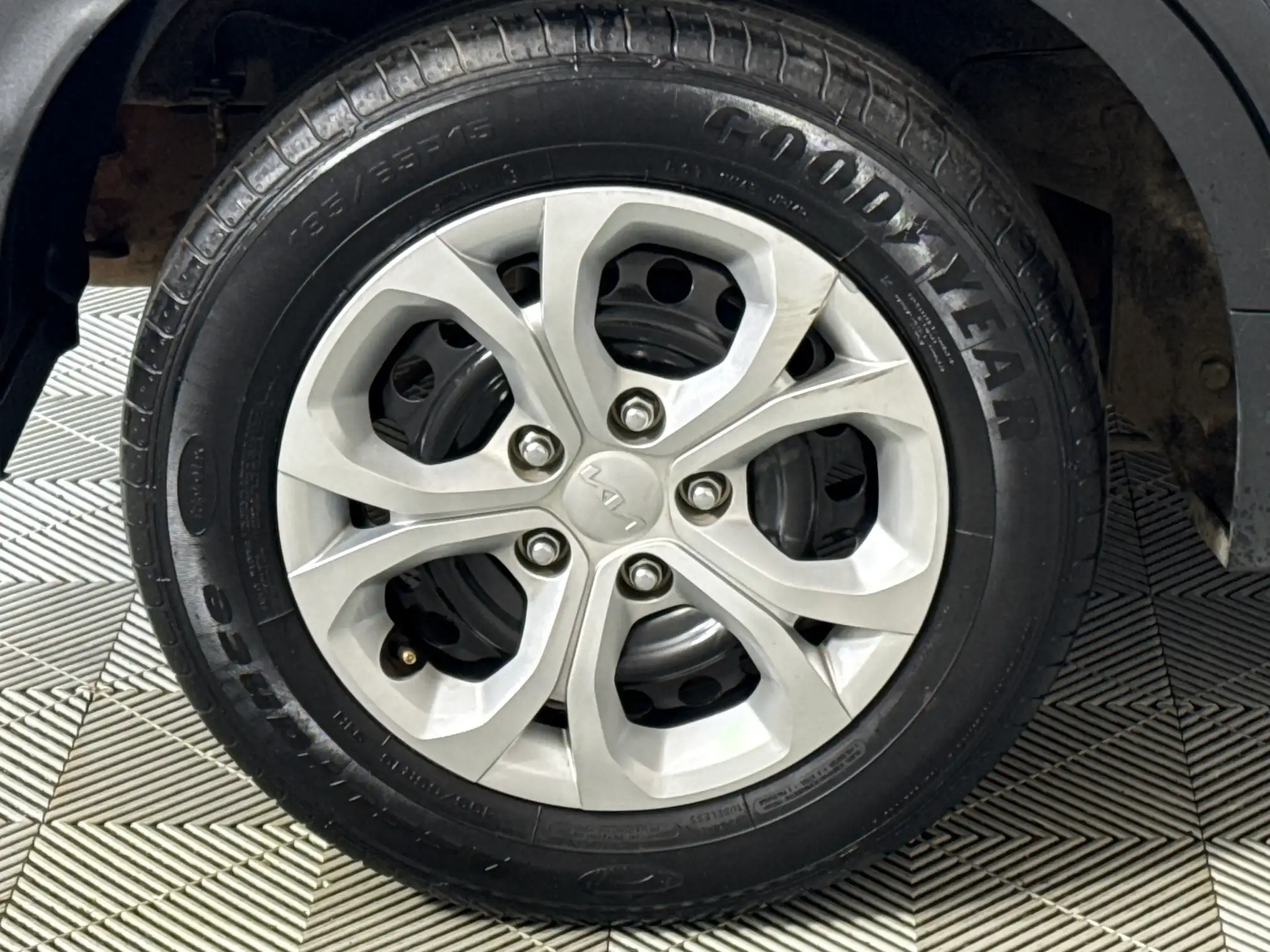 KIA Sonet