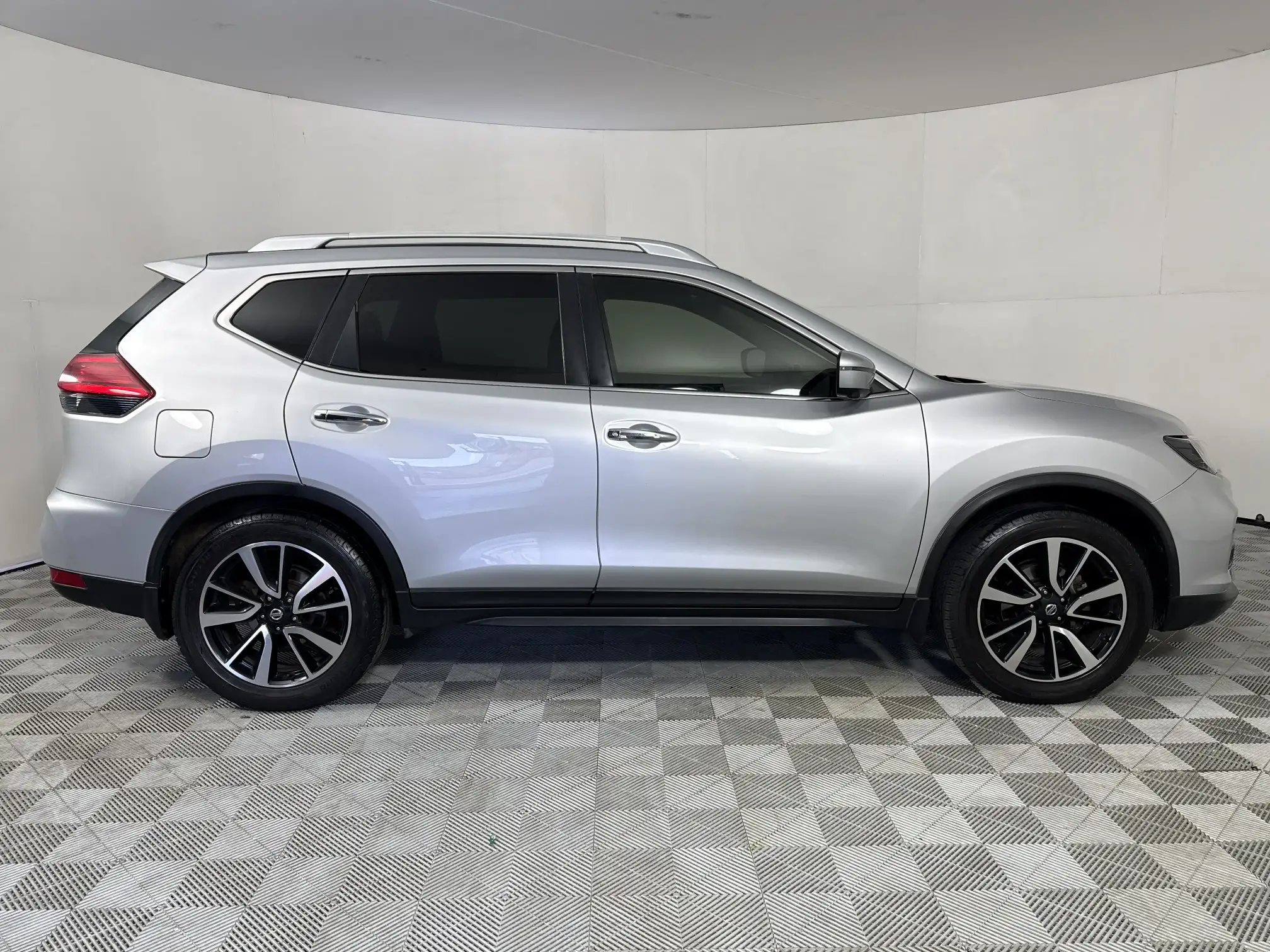 Nissan X Trail
