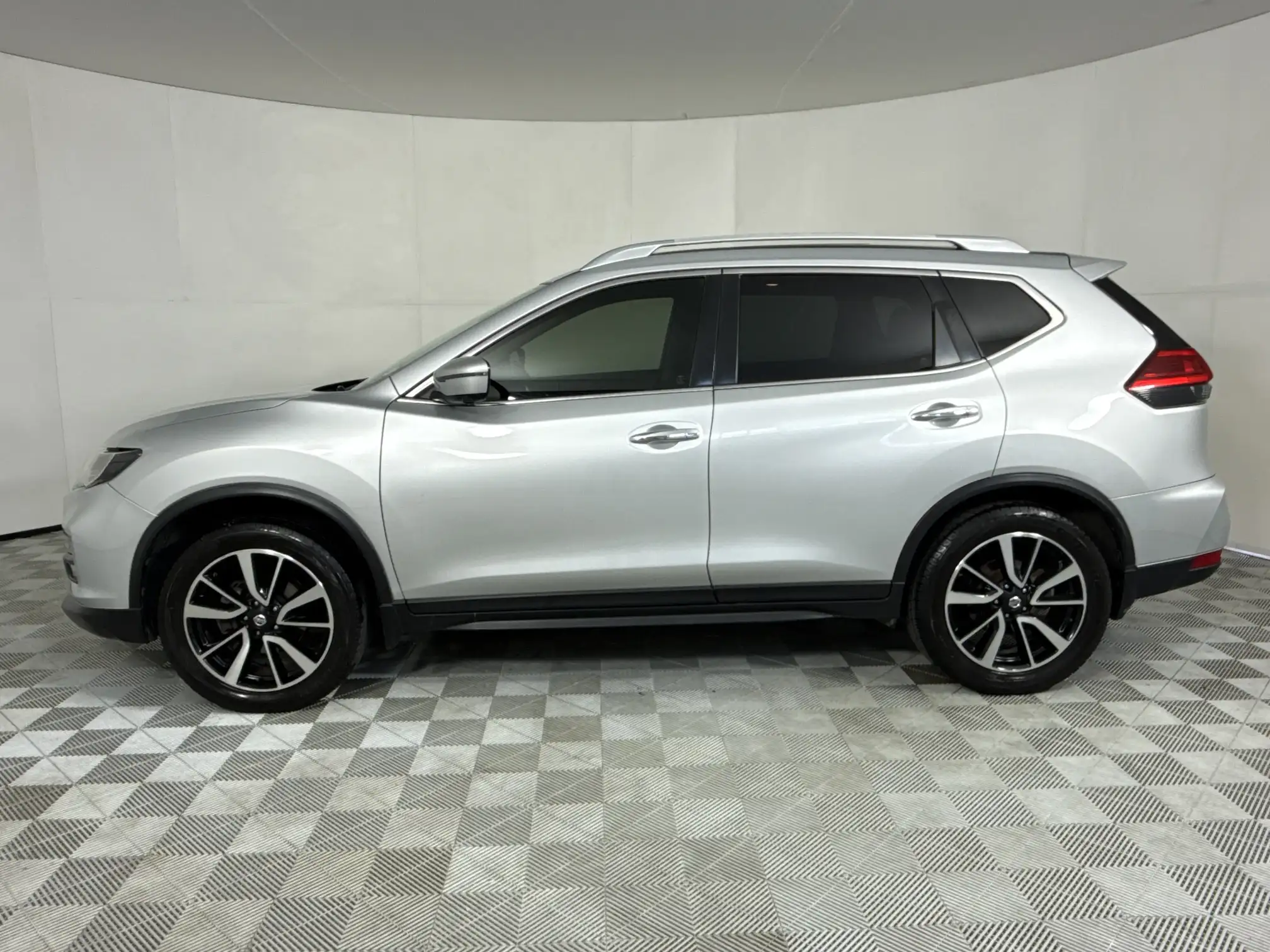 Nissan X Trail