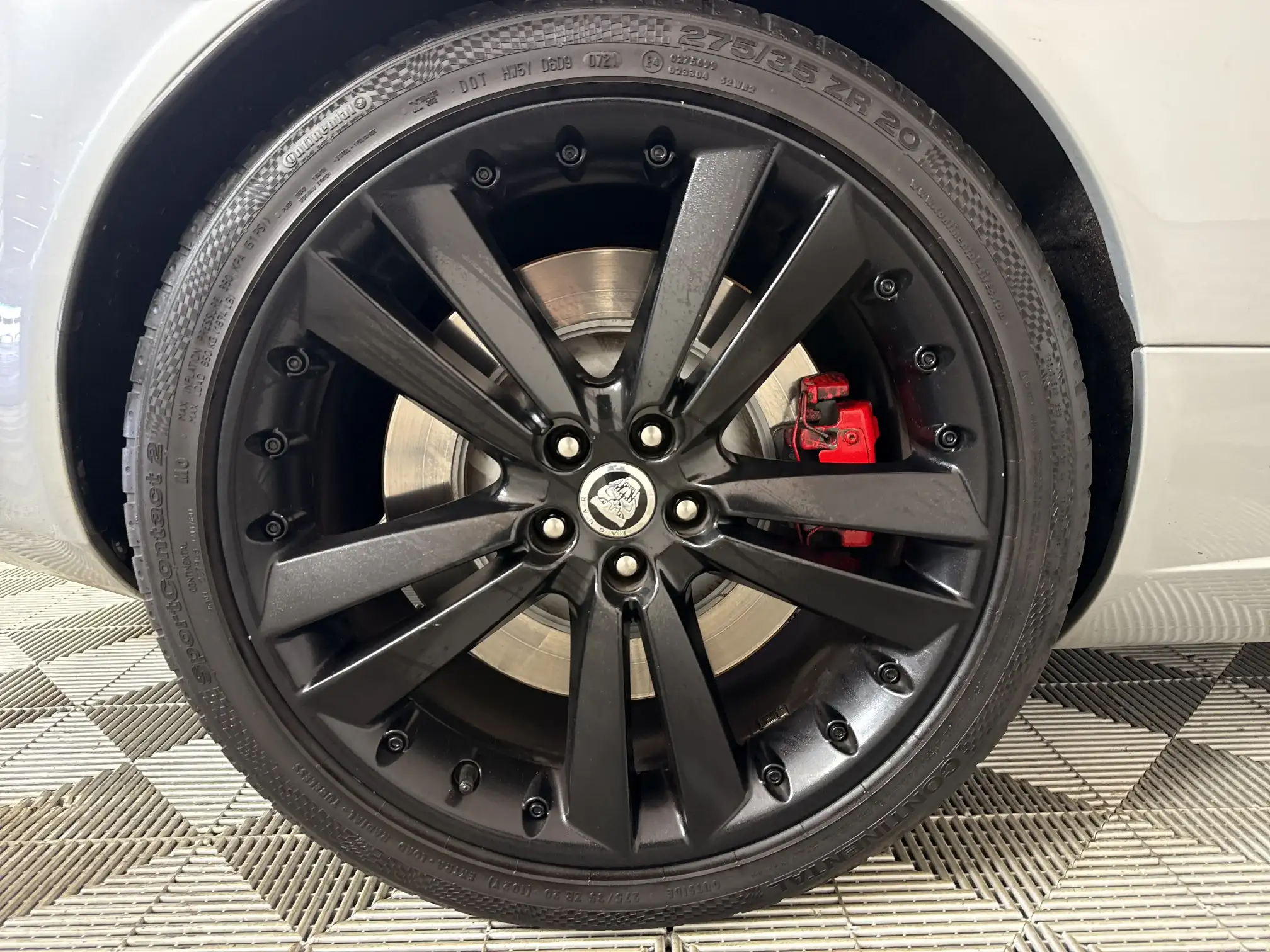 Jaguar XKR