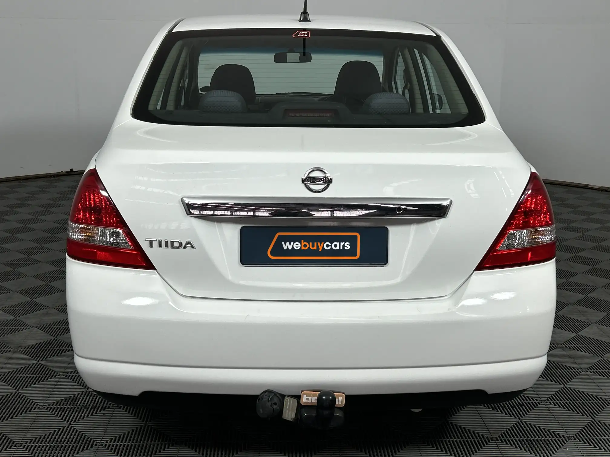 Nissan Tiida