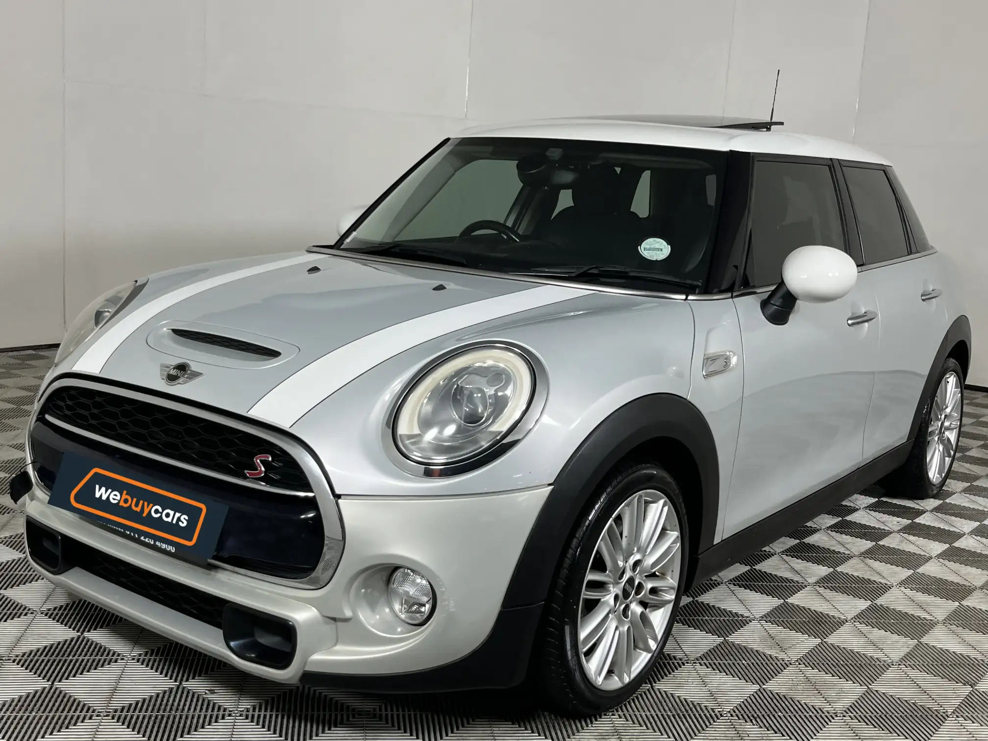 Mini Cooper 5DR
